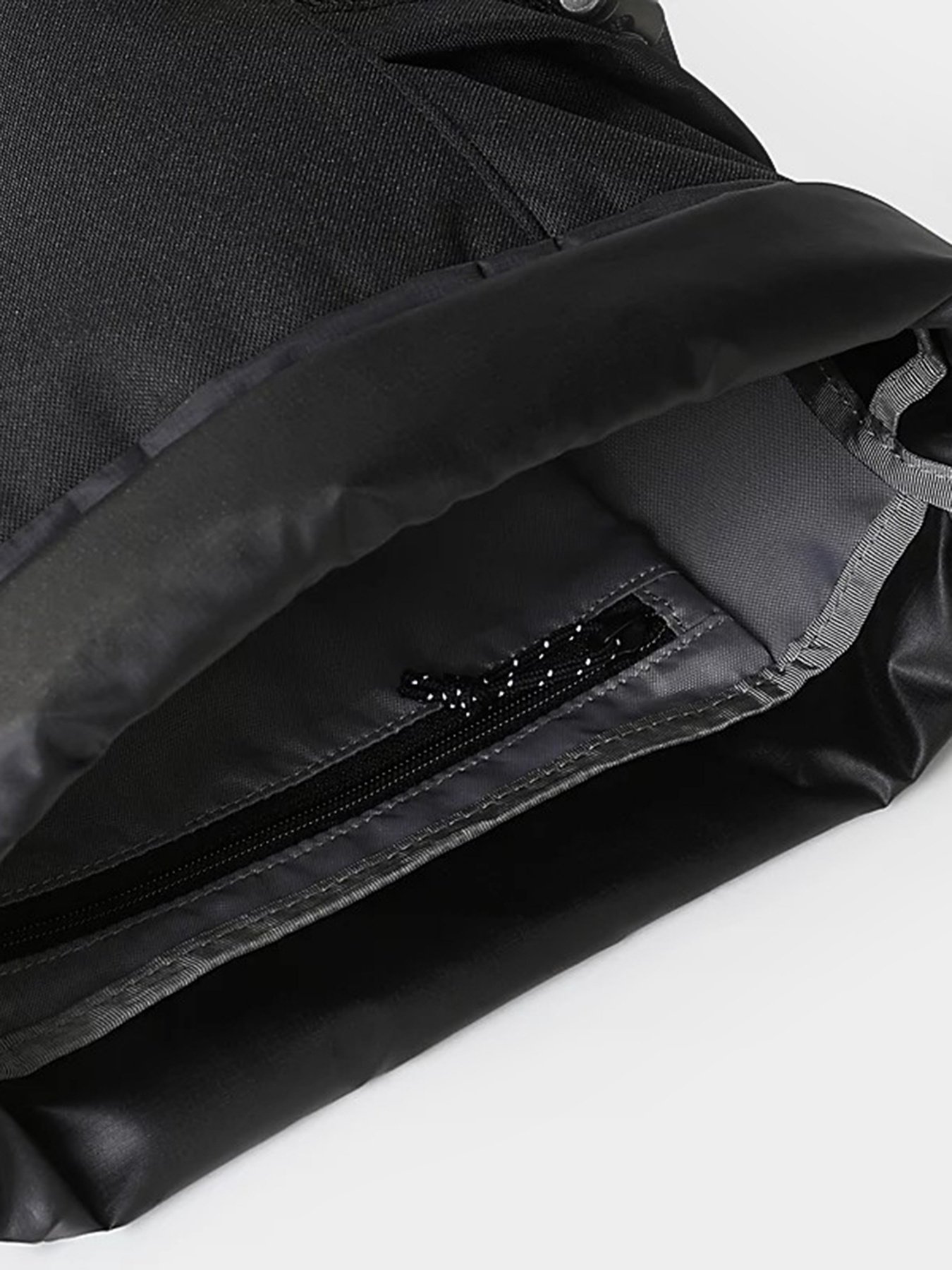 Сумки The North Face BOZER CINCH PACK модель NF0A52VPKY41 Фото