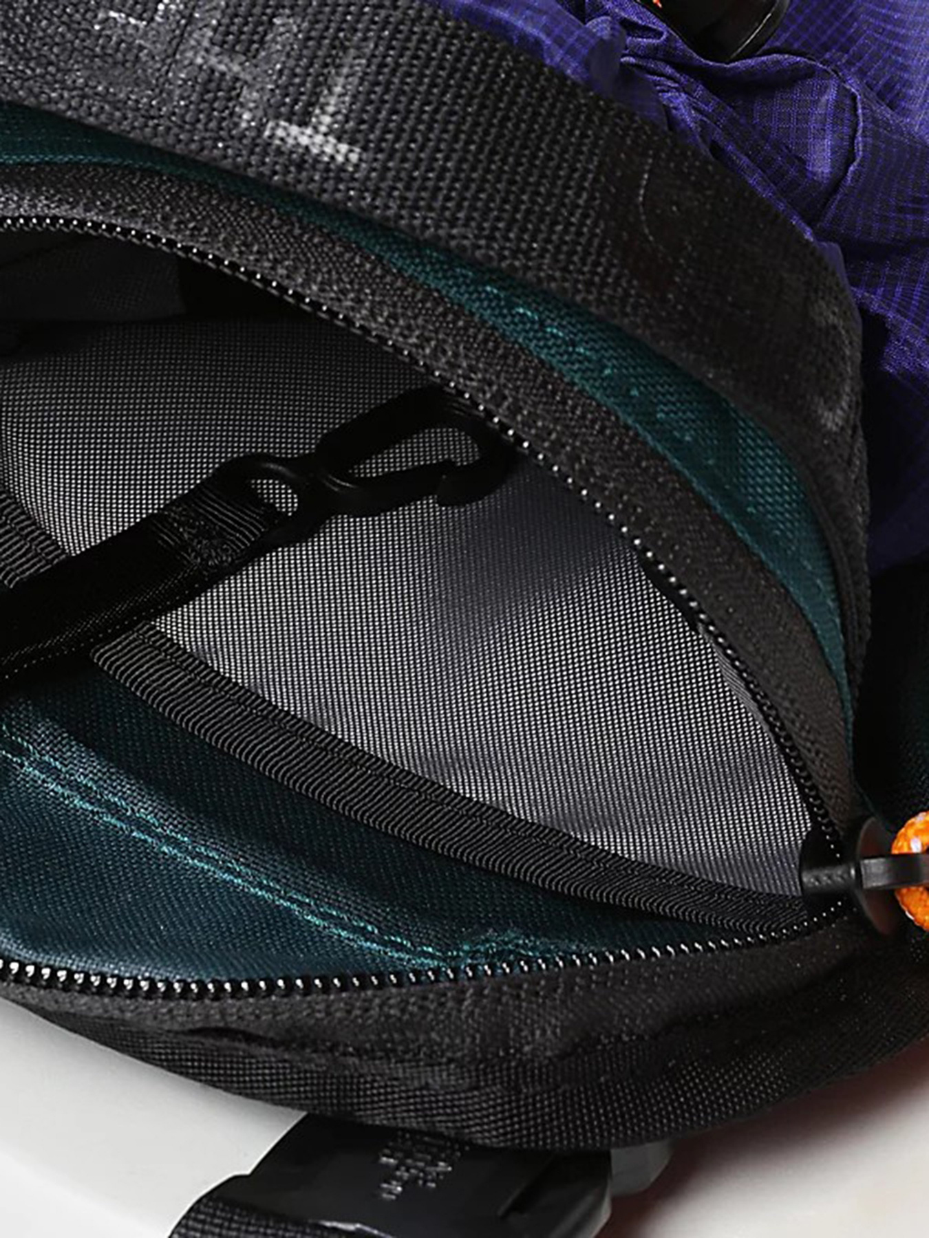 Сумки The North Face Bozer модель NF0A52RY8N61 Сумки The North Face Bozer модель NF0A52RY8N61 Фото