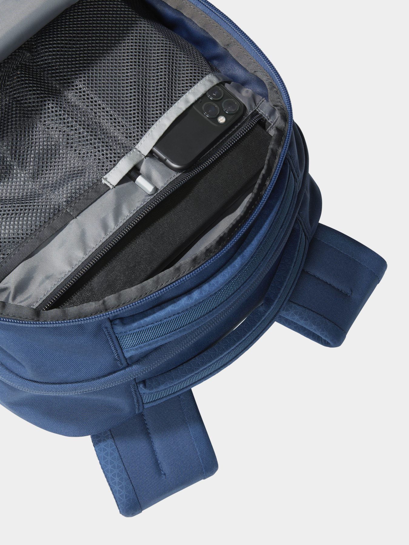 Рюкзаки The North Face Vault 26L модель NF0A3VY2VJY1 Рюкзаки The North Face Vault 26L модель NF0A3VY2VJY1 Фото