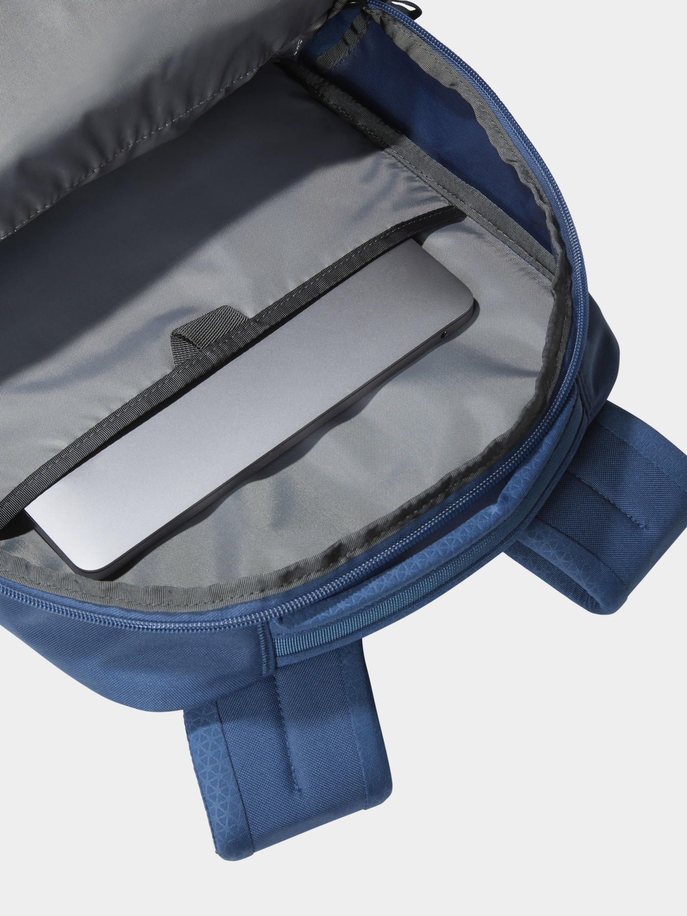 Рюкзаки The North Face Vault 26L модель NF0A3VY2VJY1 Рюкзаки The North Face Vault 26L модель NF0A3VY2VJY1 Фото