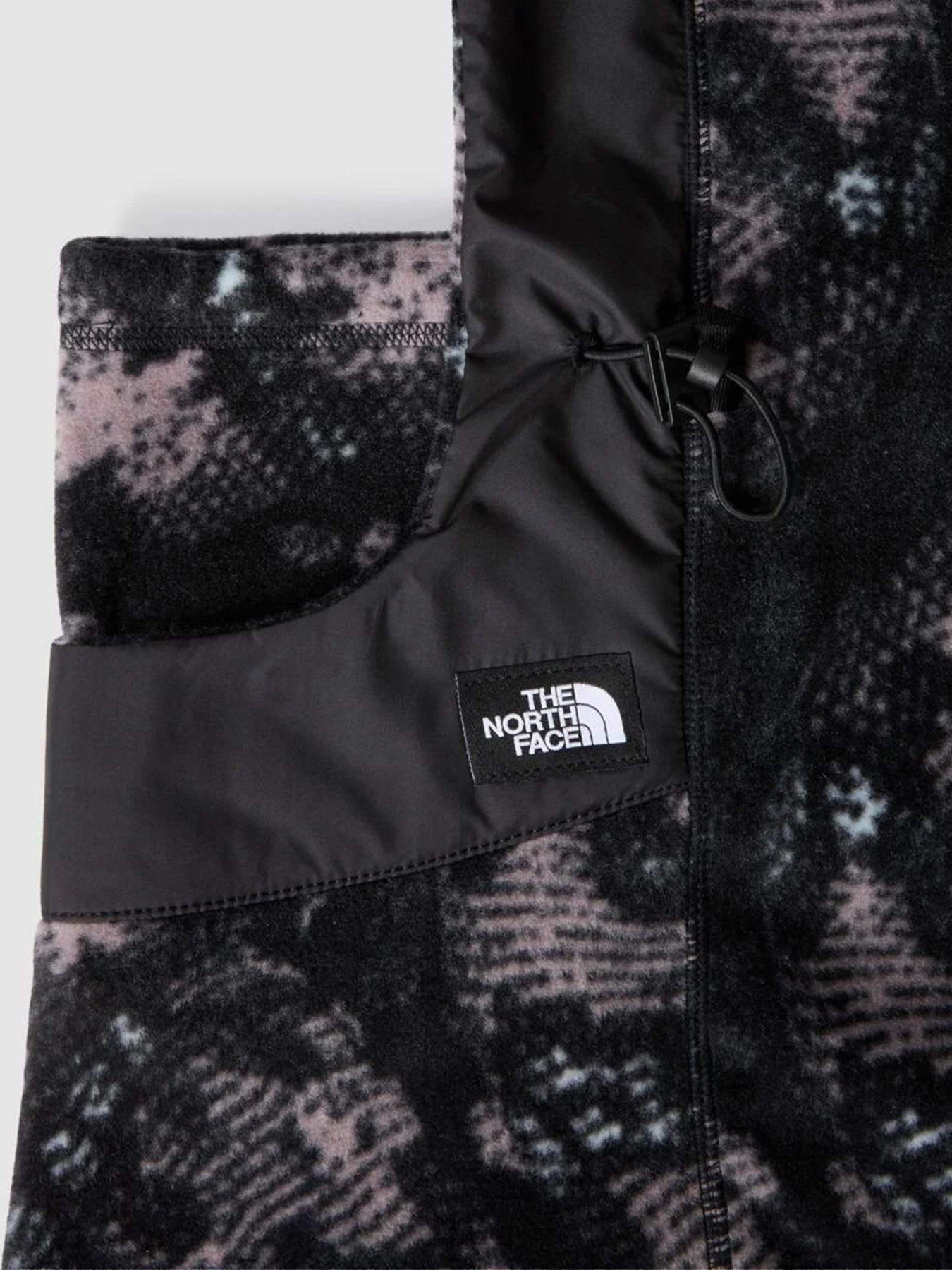 Шапки та кепки The North Face Whimzy Powder Hood модель NF0A7RIGO3L1 Фото