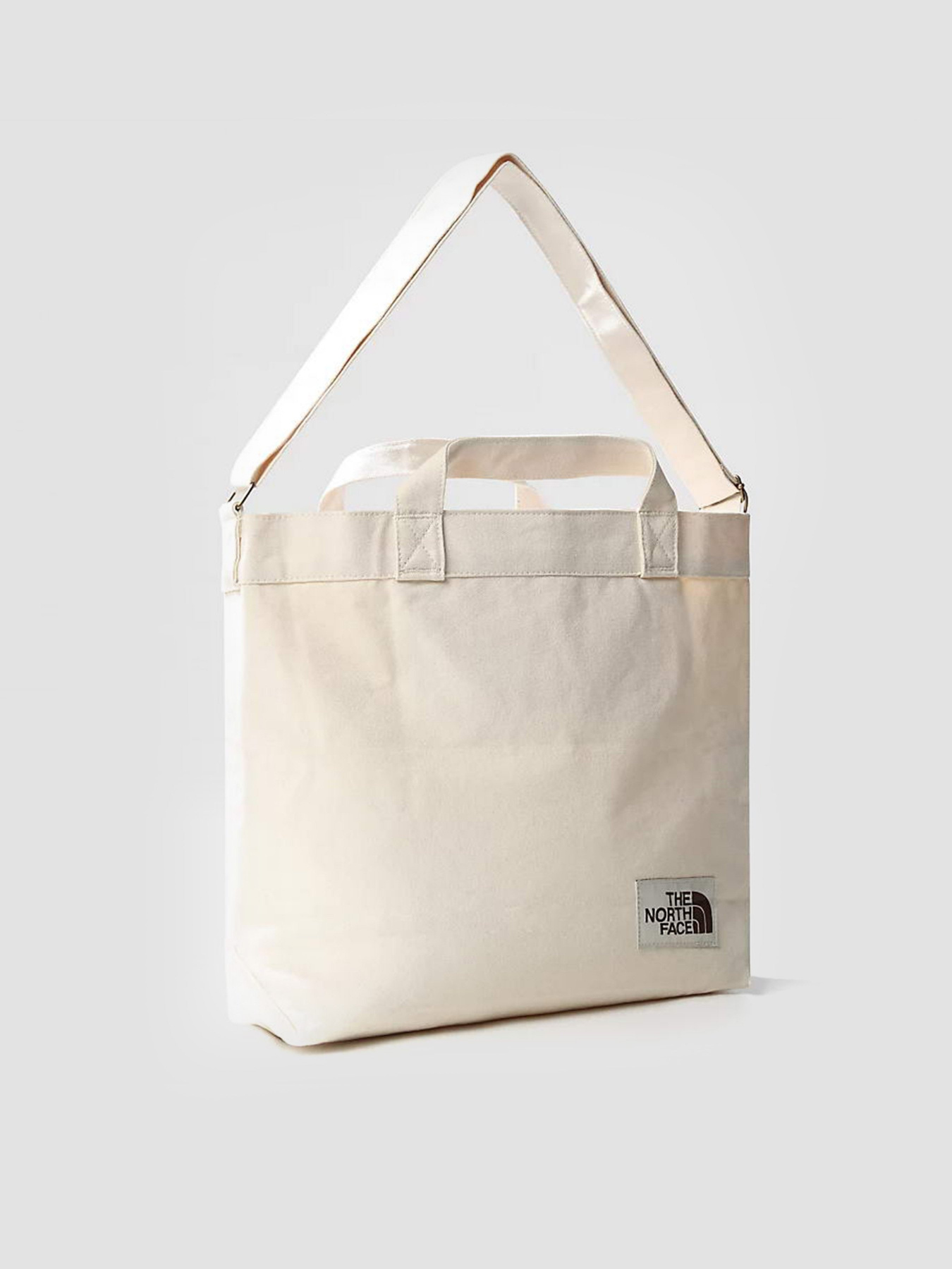 Сумки The North Face ADJUSTABLE COTTON TOTE модель NF0A81BRR171 Сумки The North Face ADJUSTABLE COTTON TOTE модель NF0A81BRR171 Фото