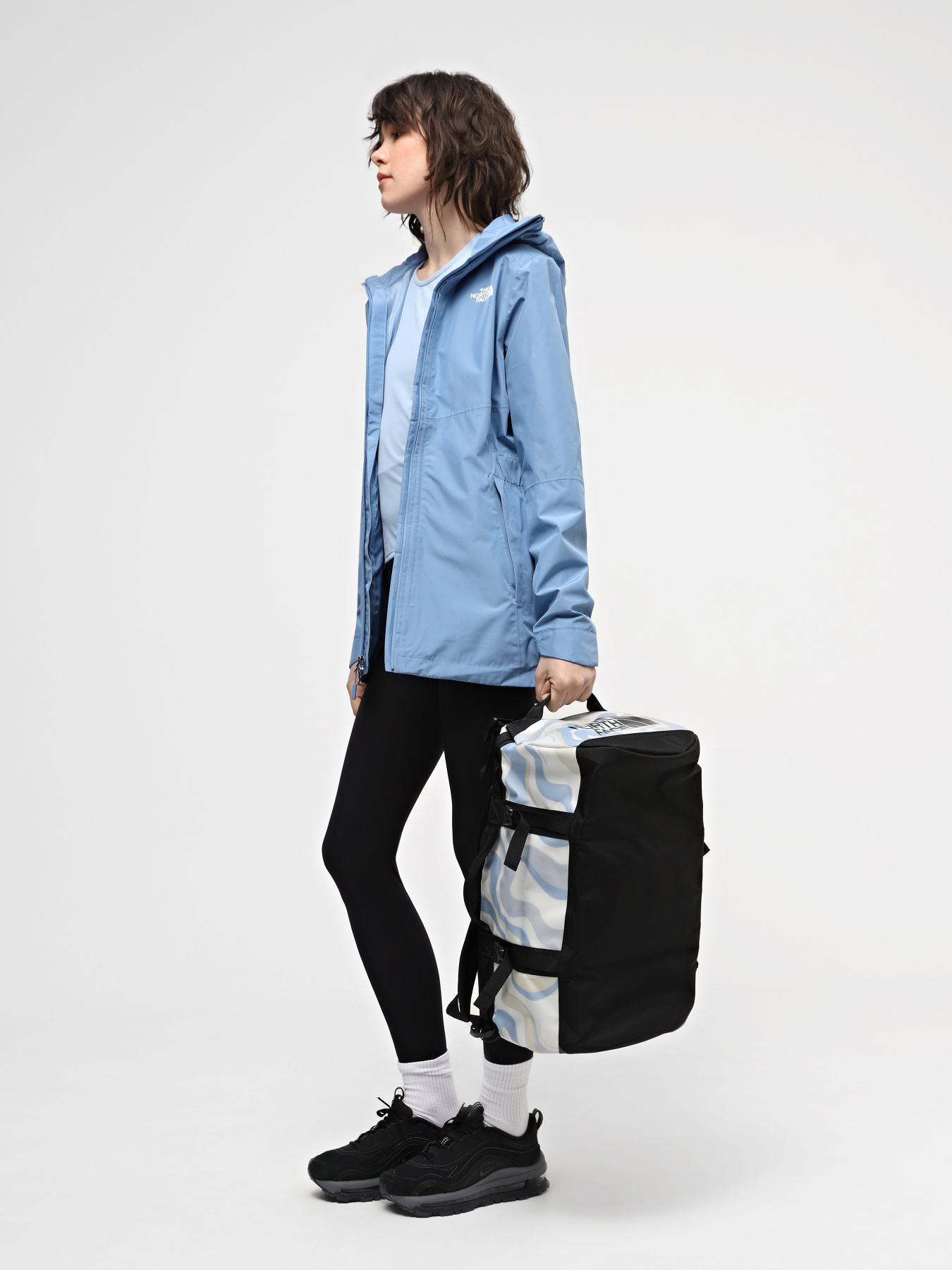Дорожні сумки та валізи The North Face Base Camp Duffel модель NF0A52SSXO71 Дорожні сумки та валізи The North Face Base Camp Duffel модель NF0A52SSXO71 Фото