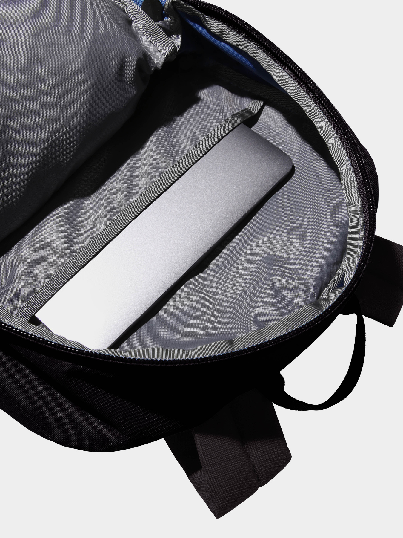 Рюкзаки The North Face Rodey 27L модель NF0A3KVCKX91 Фото