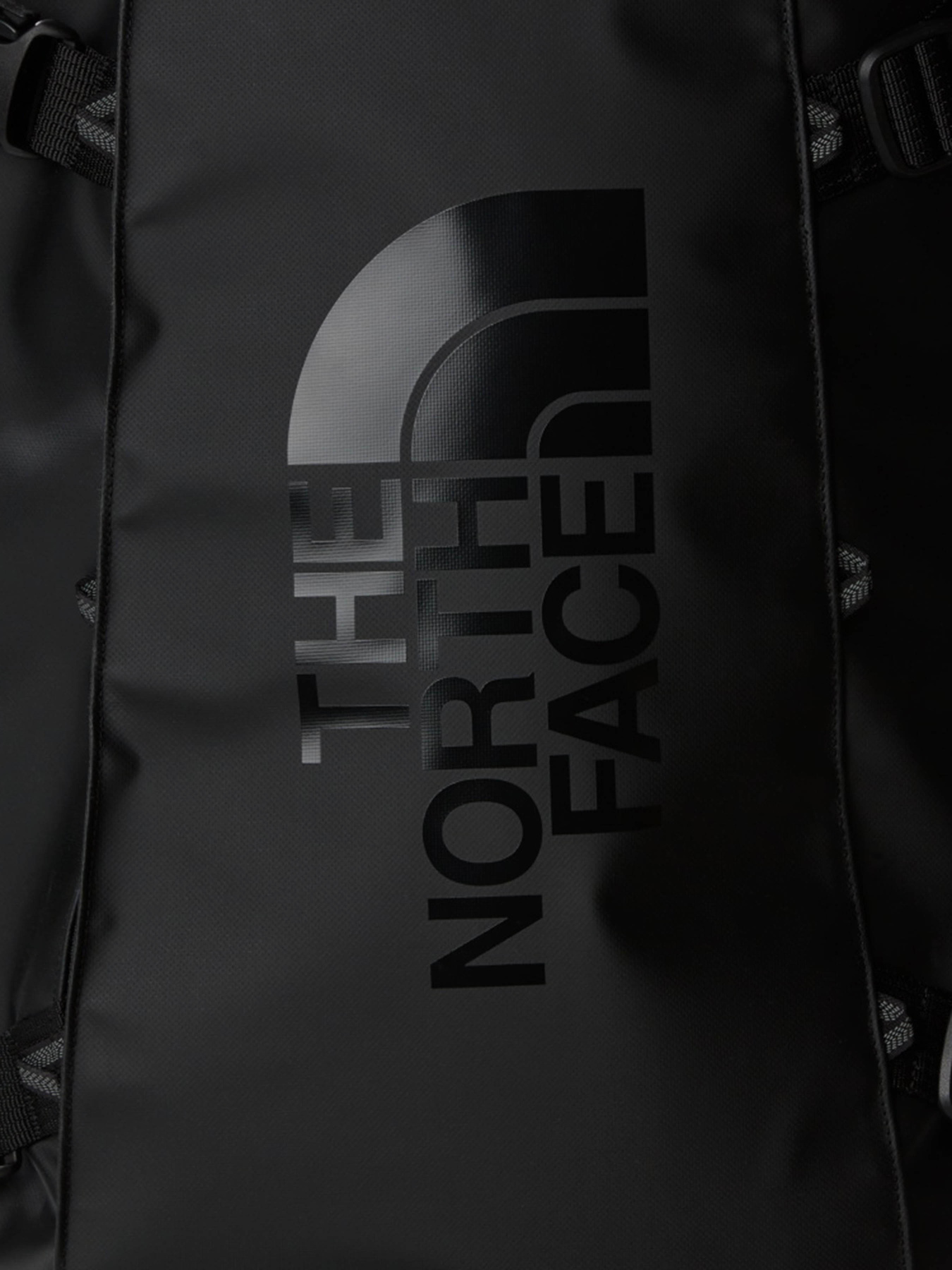 Дорожні сумки та валізи The North Face Base Camp Rolling Thunder 28 модель NF0A87GC53R1 Фото