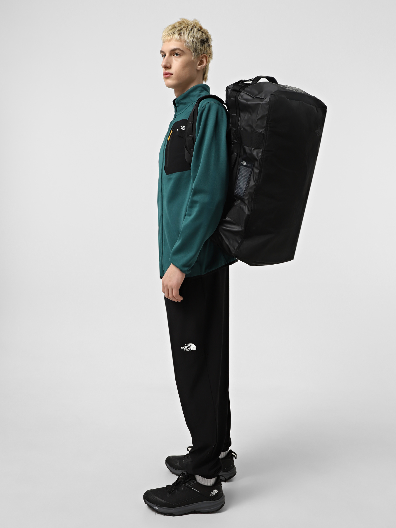 Дорожні сумки та валізи The North Face Base Camp Voyager Duffel 62L модель NF0A52S3KT01 Фото