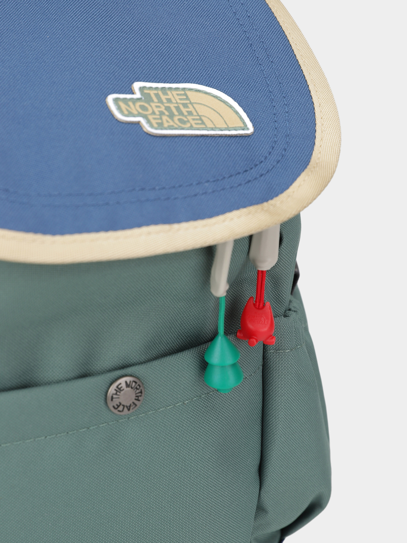 Рюкзаки The North Face Mini Explorer 10L модель NF0A52VWA721 Рюкзаки The North Face Mini Explorer 10L модель NF0A52VWA721 Фото