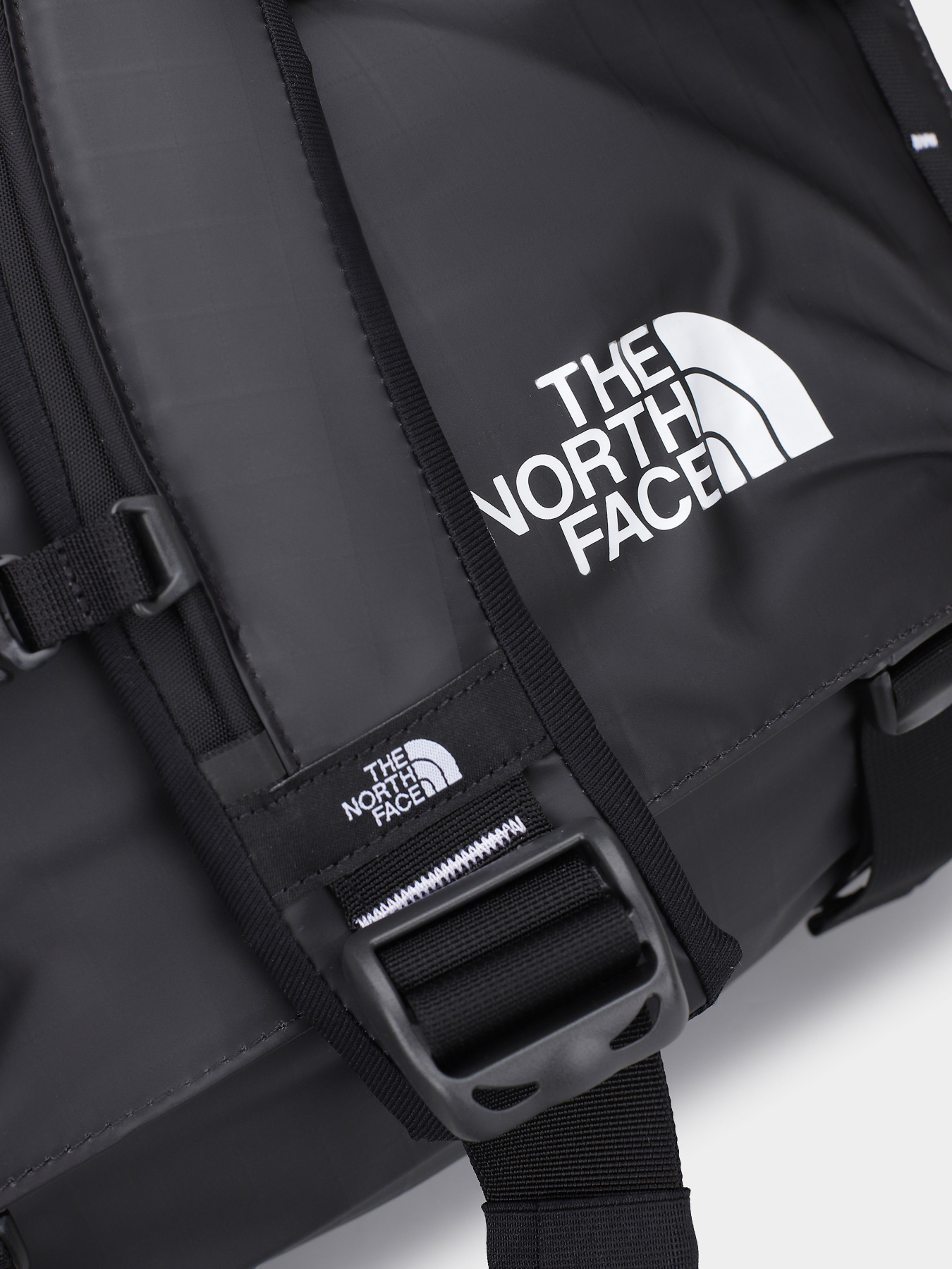 Сумки The North Face Base Camp Voyager 12 L модель NF0A81DP53R1 Сумки The North Face Base Camp Voyager 12 L модель NF0A81DP53R1 Фото