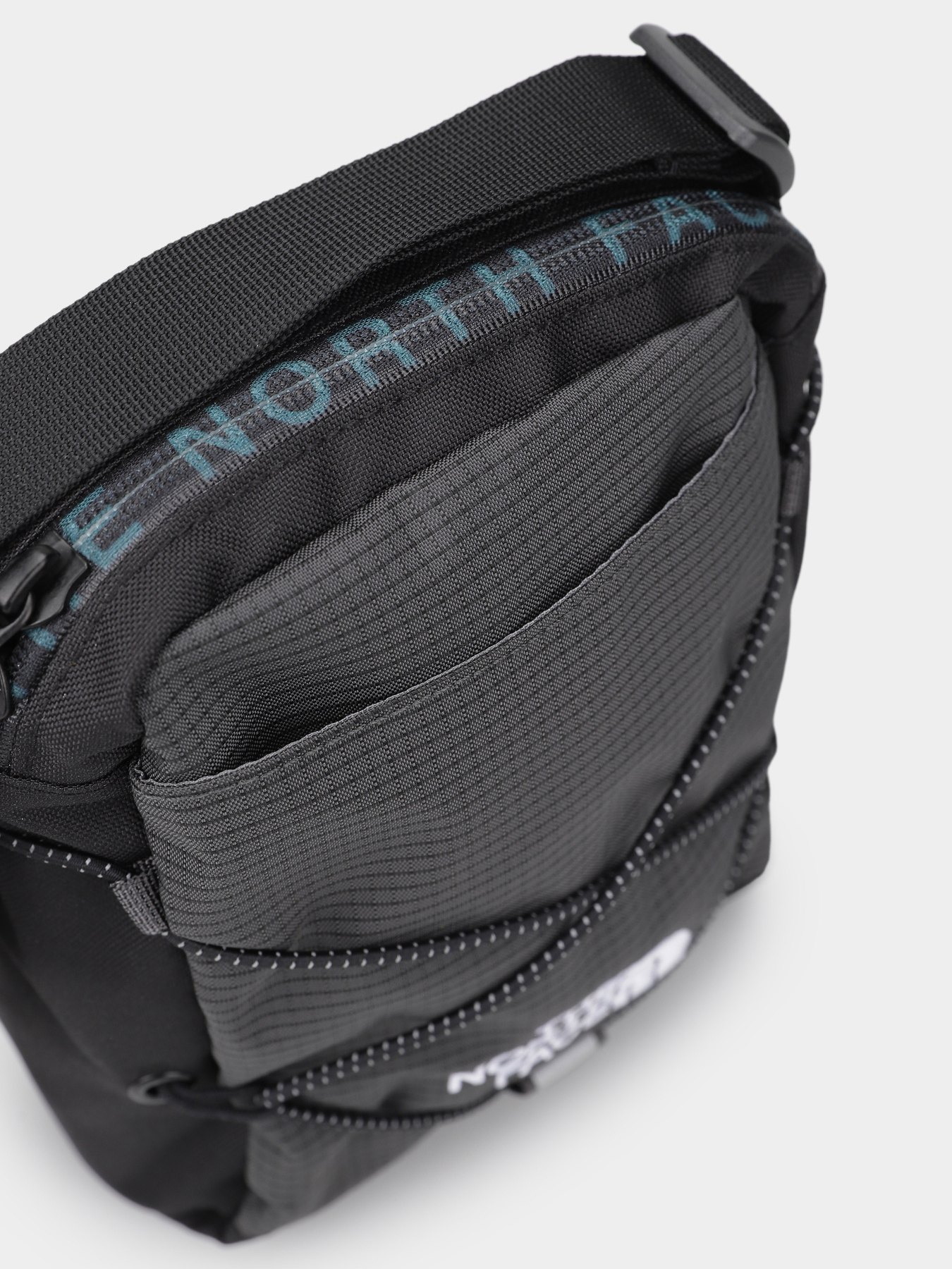 Сумки The North Face Jester 12L модель NF0A52UC0IO1 Фото