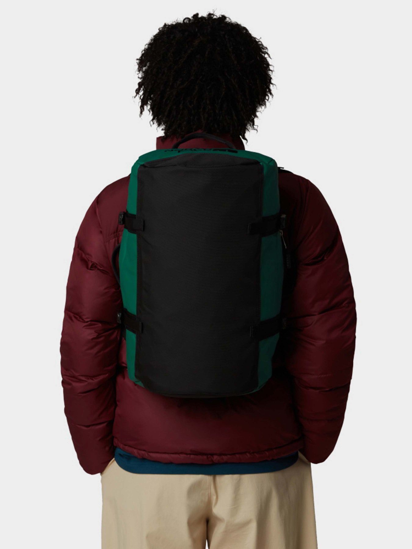 Дорожні сумки та валізи The North Face Base Camp 31L модель NF0A52SSS9W1 Дорожні сумки та валізи The North Face Base Camp 31L модель NF0A52SSS9W1 Фото