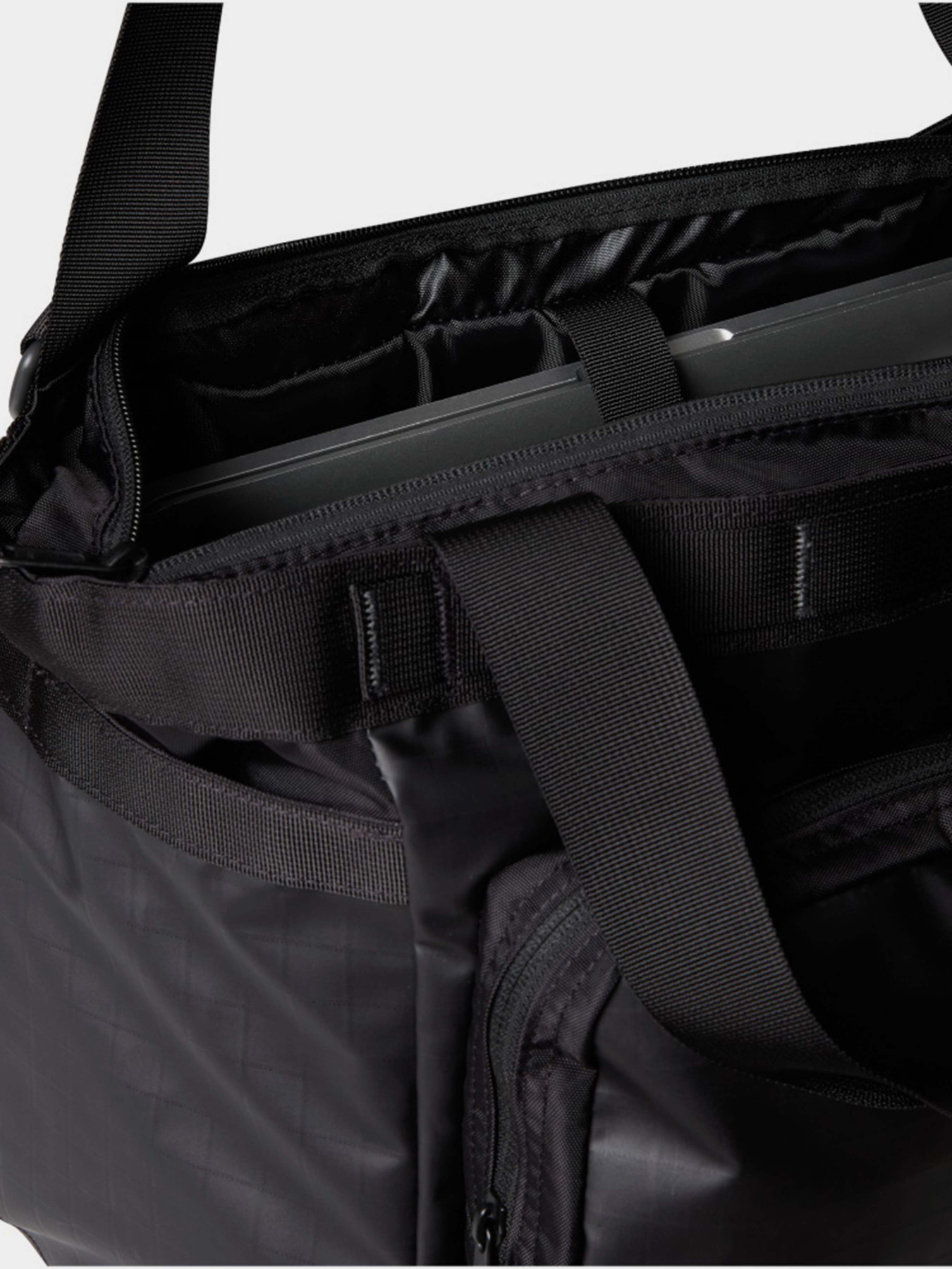 Сумки The North Face Base Camp 25L модель NF0A81BMKT01 Сумки The North Face Base Camp 25L модель NF0A81BMKT01 Фото
