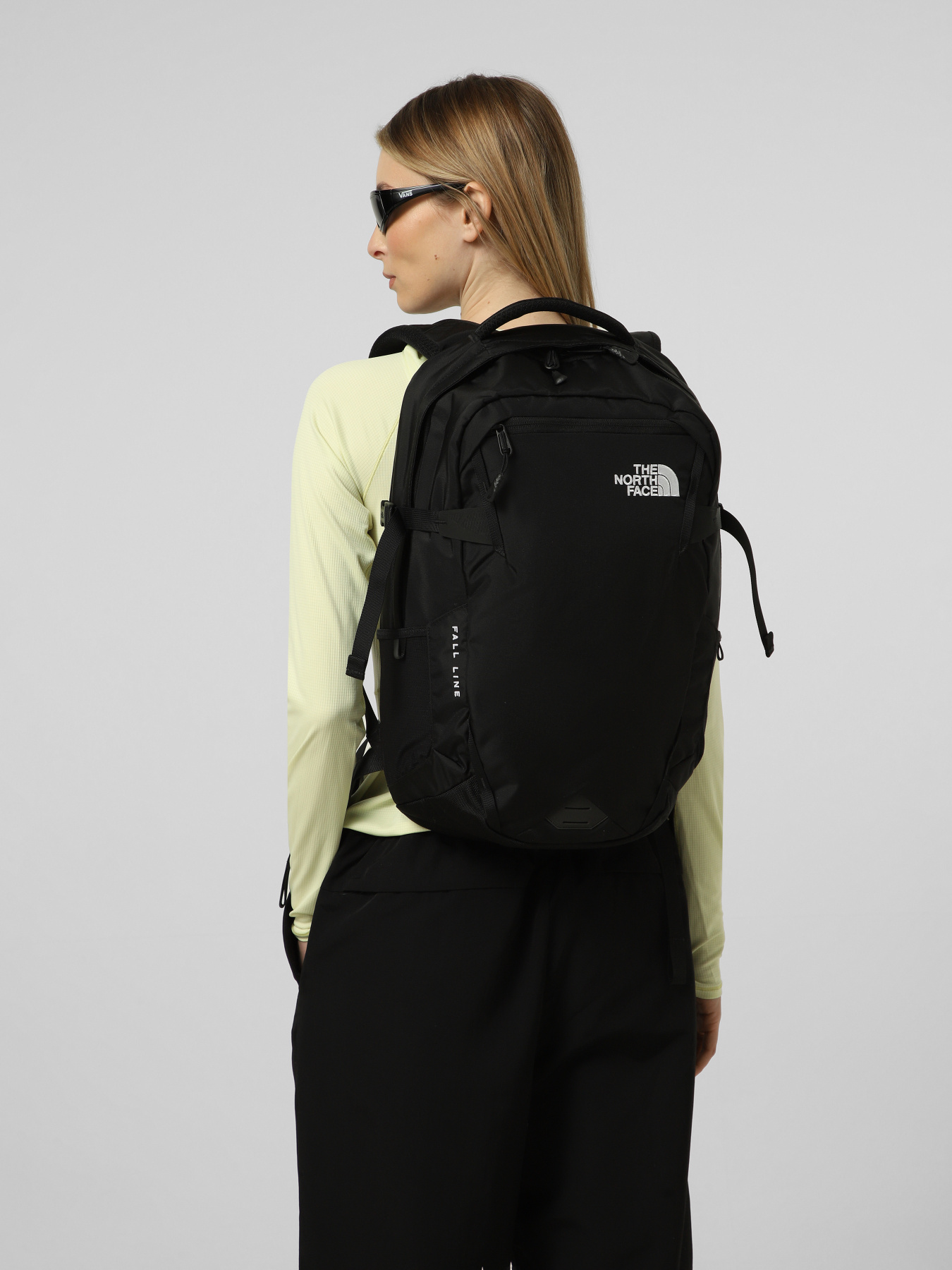 Рюкзаки The North Face FALL LINE модель NF0A3KX74H01 Рюкзаки The North Face FALL LINE модель NF0A3KX74H01 Фото