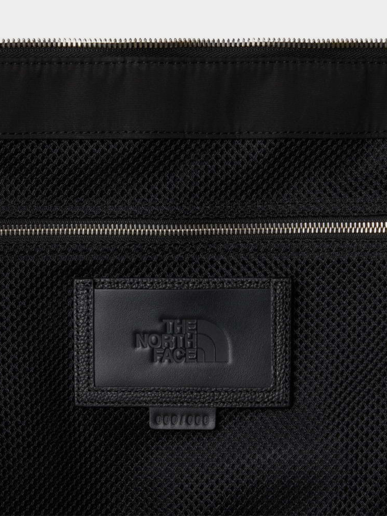 Дорожные сумки и чемоданы The North Face BASE CAMP DUFFEL LEATHER SE модель NF0A8GU5JK31 Фото