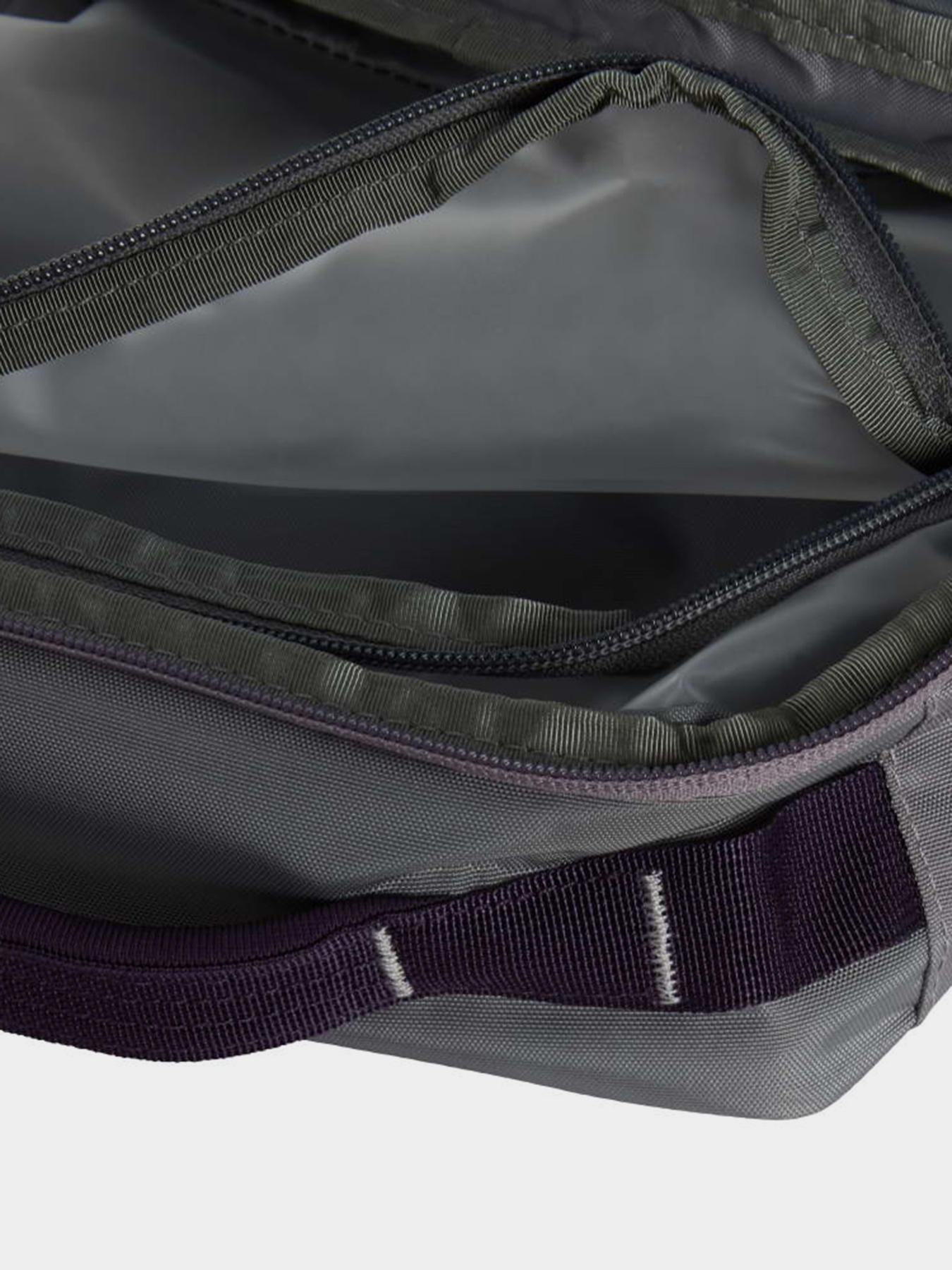 Сумки The North Face BASE CAMP VOYAGER TOILETRY KIT модель NF0A81BLN8R1 Сумки The North Face BASE CAMP VOYAGER TOILETRY KIT модель NF0A81BLN8R1 Фото