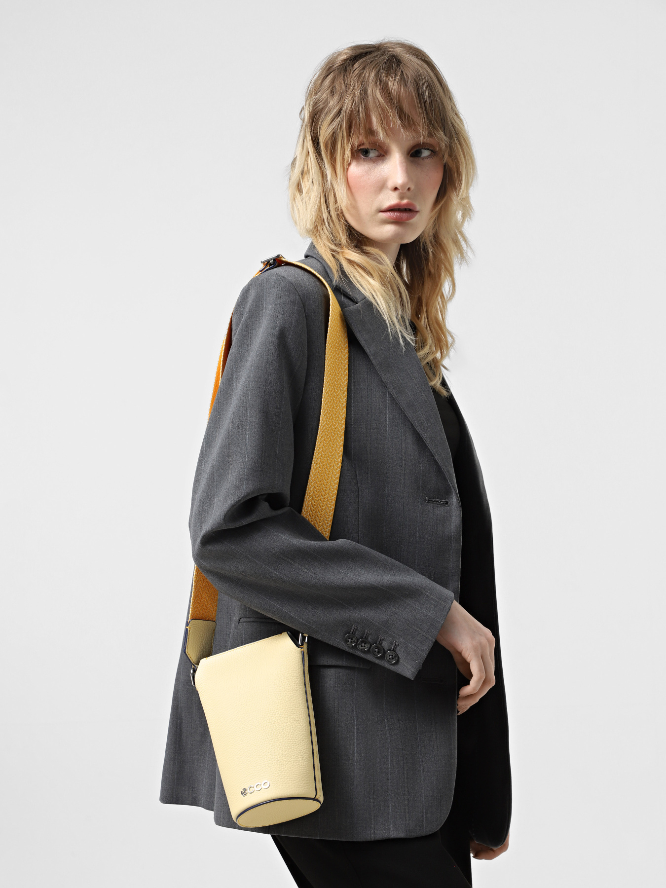 Сумки ECCO POT BAG модель 910804591107 Сумки ECCO POT BAG модель 910804591107 Фото
