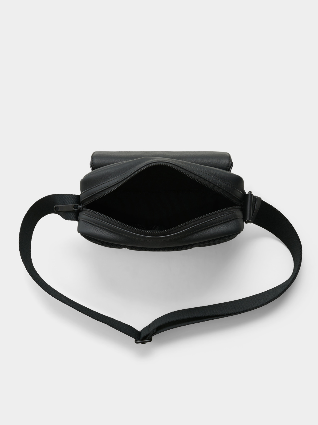 Сумки ECCO CAMERA BAG модель 910821390000 Сумки ECCO CAMERA BAG модель 910821390000 Фото