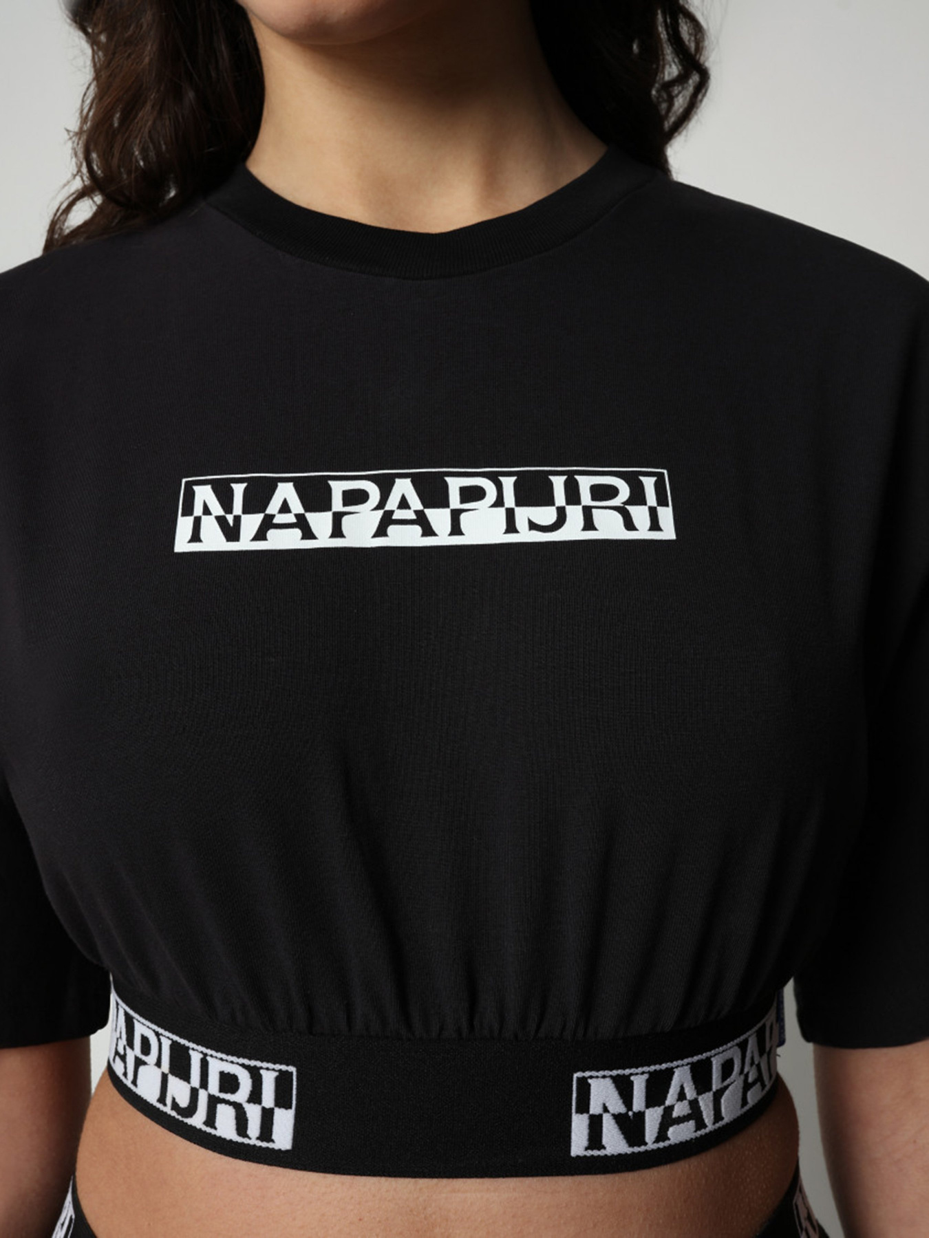 Футболки и поло Napapijri S-Box модель NP0A4FCO0411 Фото