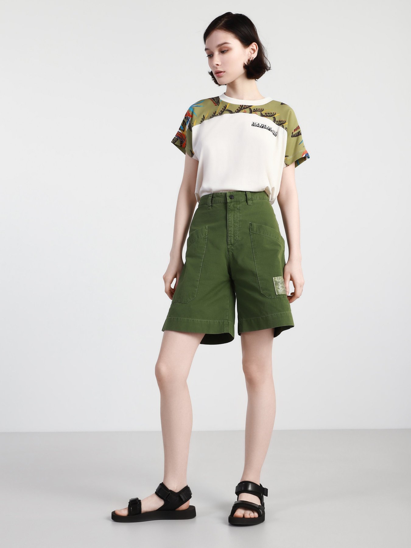 Шорти Napapijri N-HONOLULU модель NP0A4F41G2C1 Фото