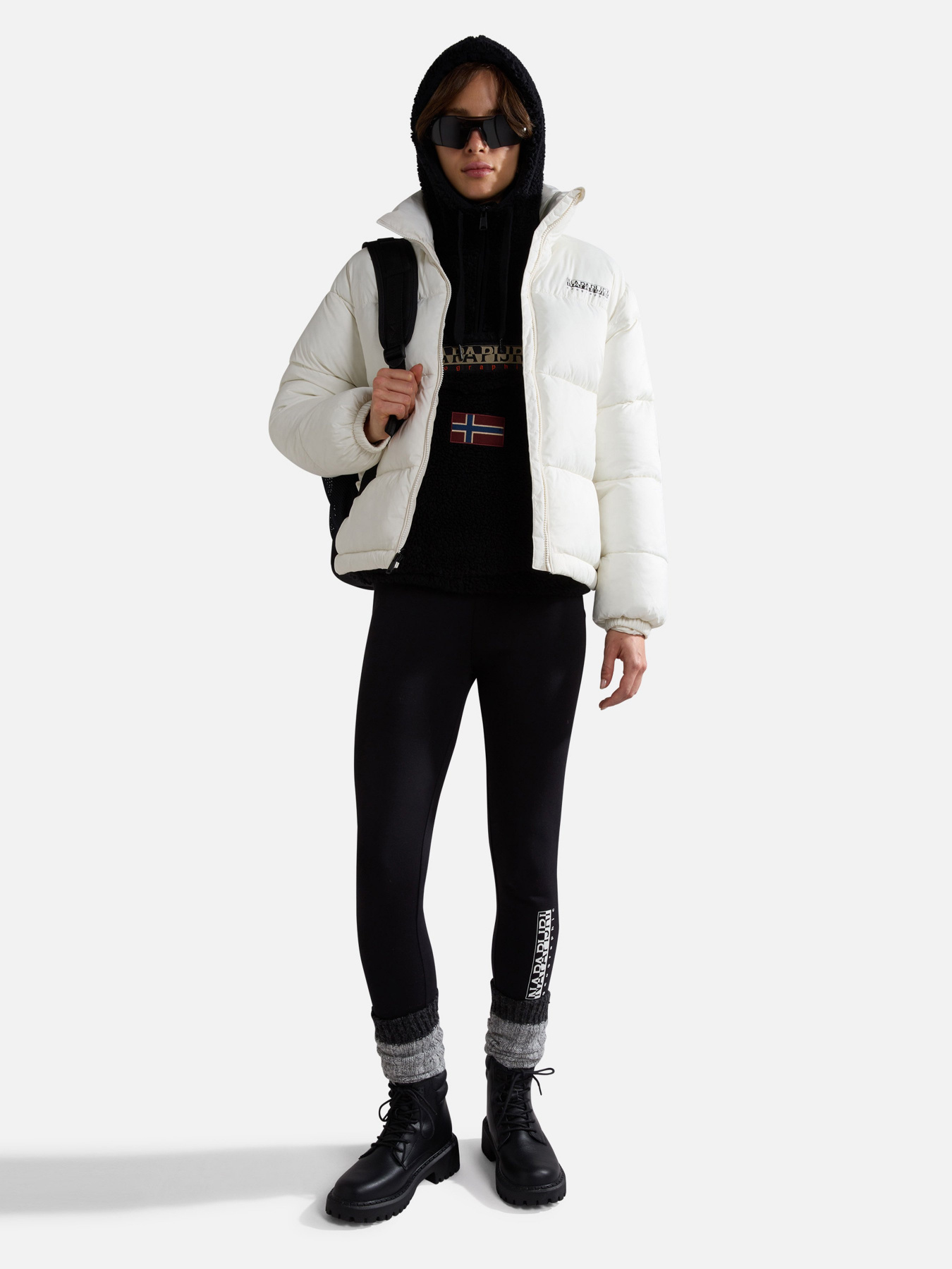 Куртки та дублянки Napapijri Box Puffer модель NP0A4HJVN1A1 Куртки та дублянки Napapijri Box Puffer модель NP0A4HJVN1A1 Фото