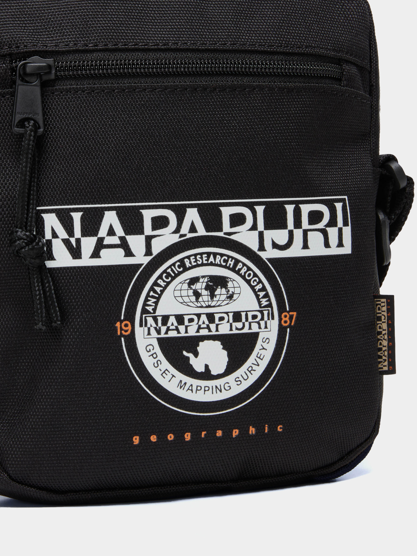 Сумки Napapijri H-Boussine Cb модель NP0A4I5K0411 Сумки Napapijri H-Boussine Cb модель NP0A4I5K0411 Фото