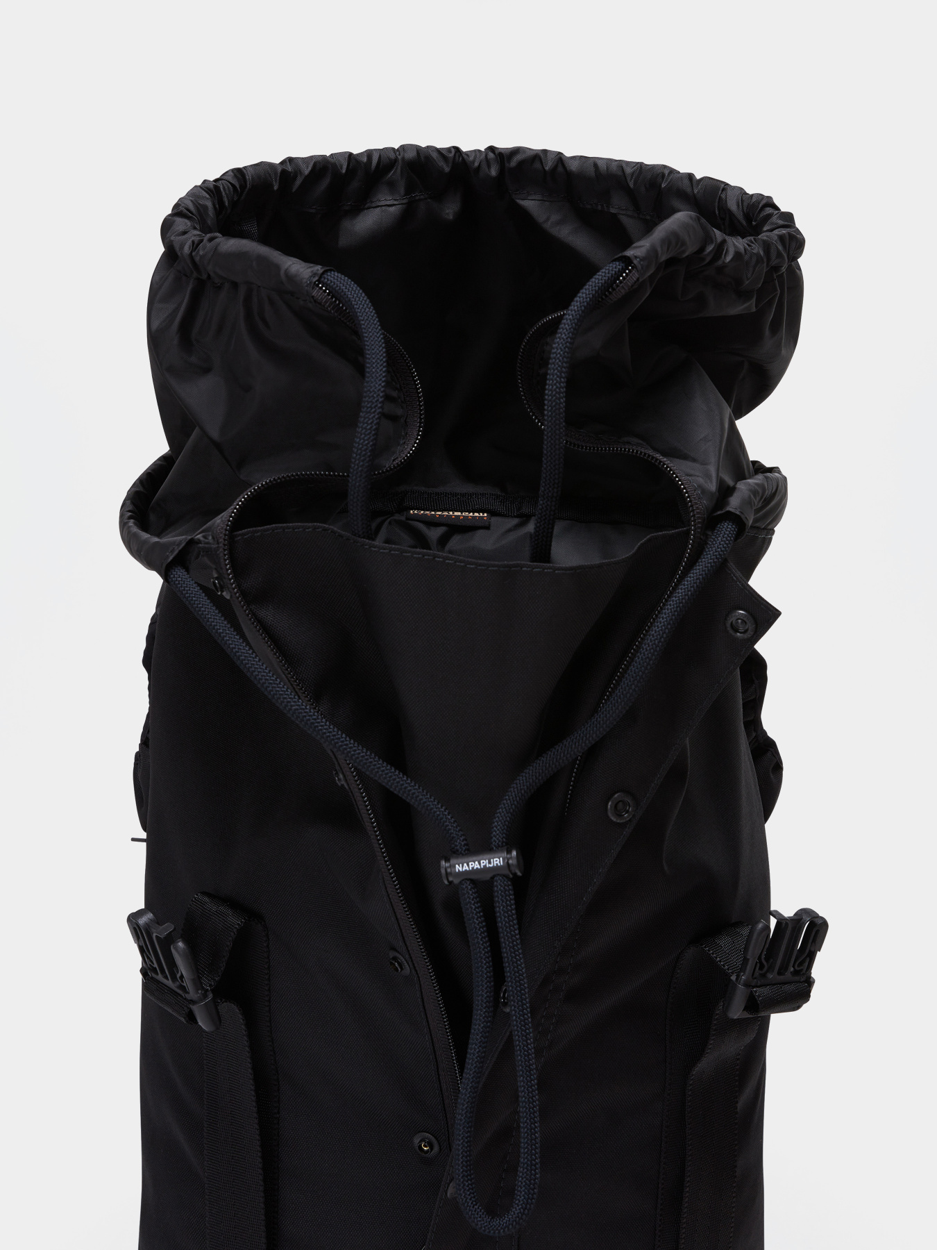 Рюкзаки Napapijri Signa 27L модель NP0A4IG89411 Рюкзаки Napapijri Signa 27L модель NP0A4IG89411 Фото