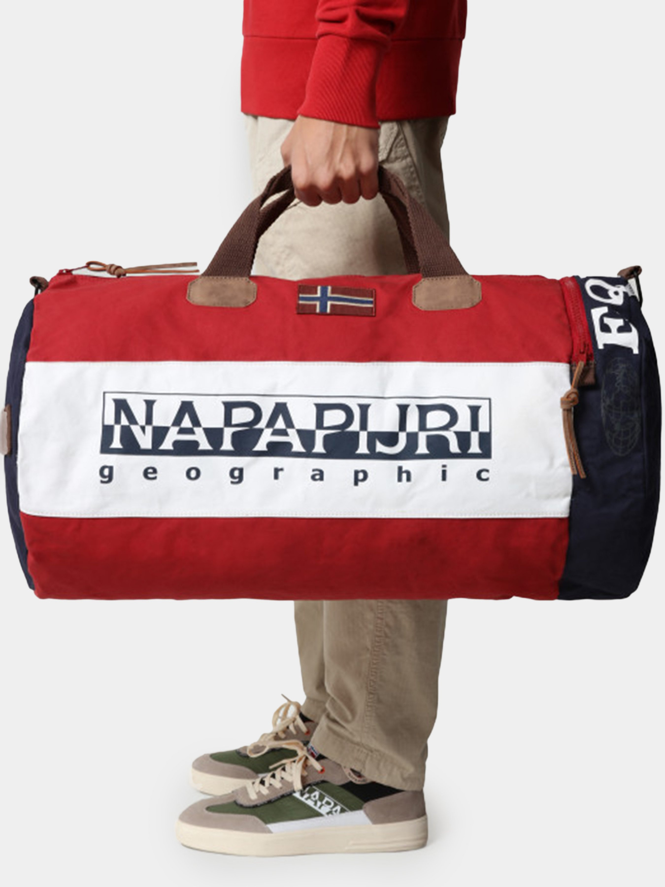 Сумки Napapijri Hering Duffle 2 модель NP0A4EUD0941 Сумки Napapijri Hering Duffle 2 модель NP0A4EUD0941 Фото