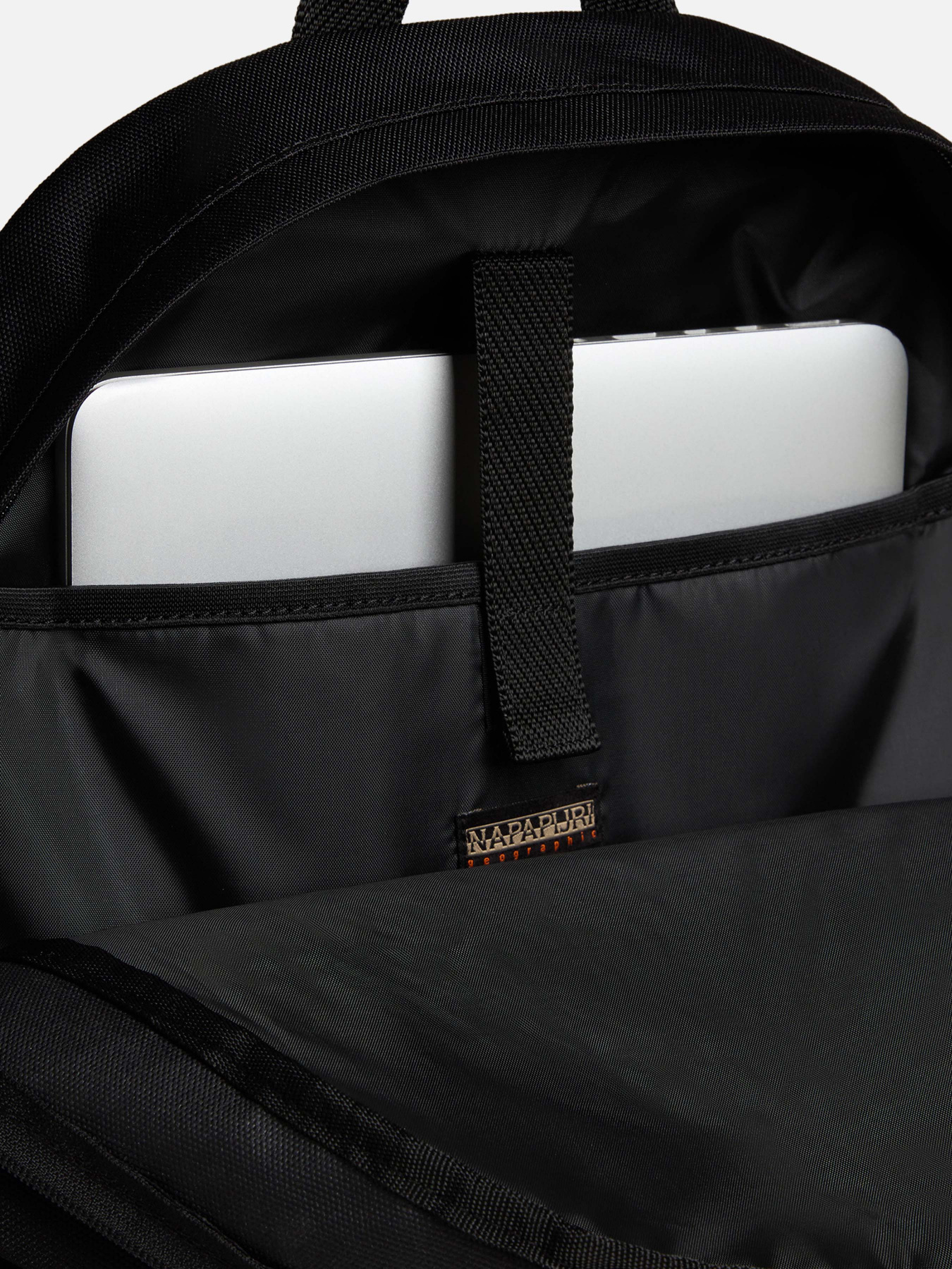 Рюкзаки Napapijri Voyage Backpack модель NP0A4HBD0411 Рюкзаки Napapijri Voyage Backpack модель NP0A4HBD0411 Фото