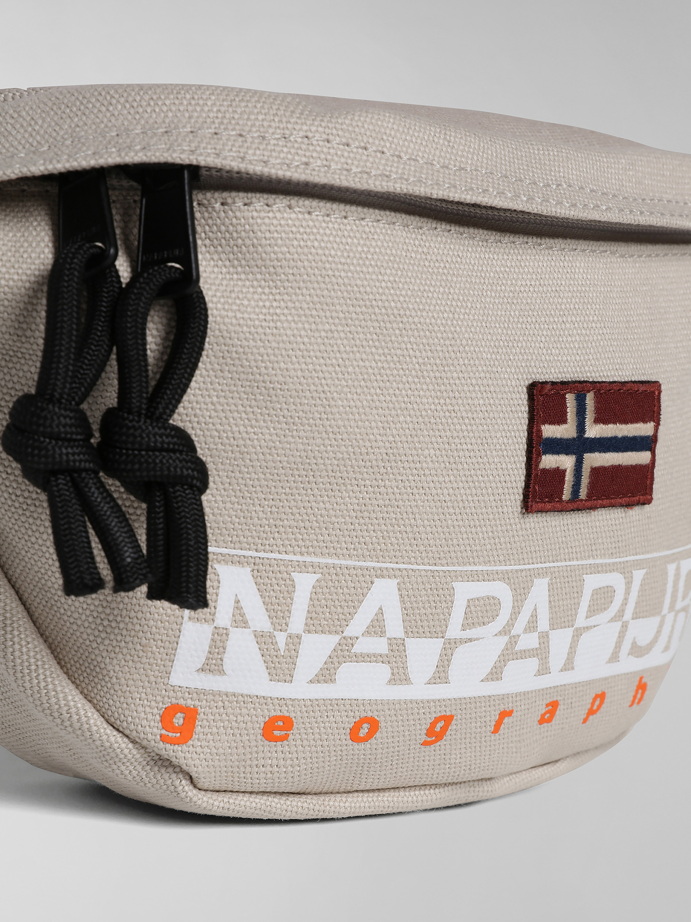 Сумки Napapijri Hering модель NP0A4GGPN901 Сумки Napapijri Hering модель NP0A4GGPN901 Фото