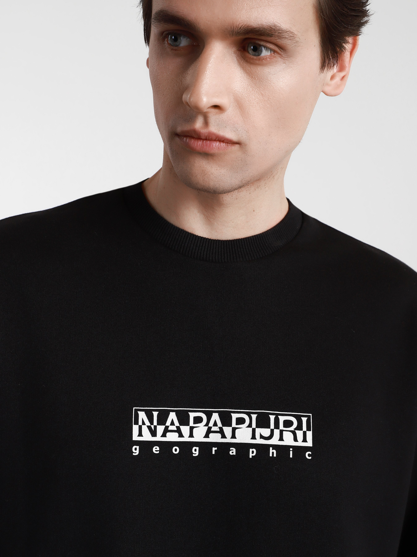 Худі та світшоти Napapijri Sweatshirt Box модель NP0A4F5A0411 Фото