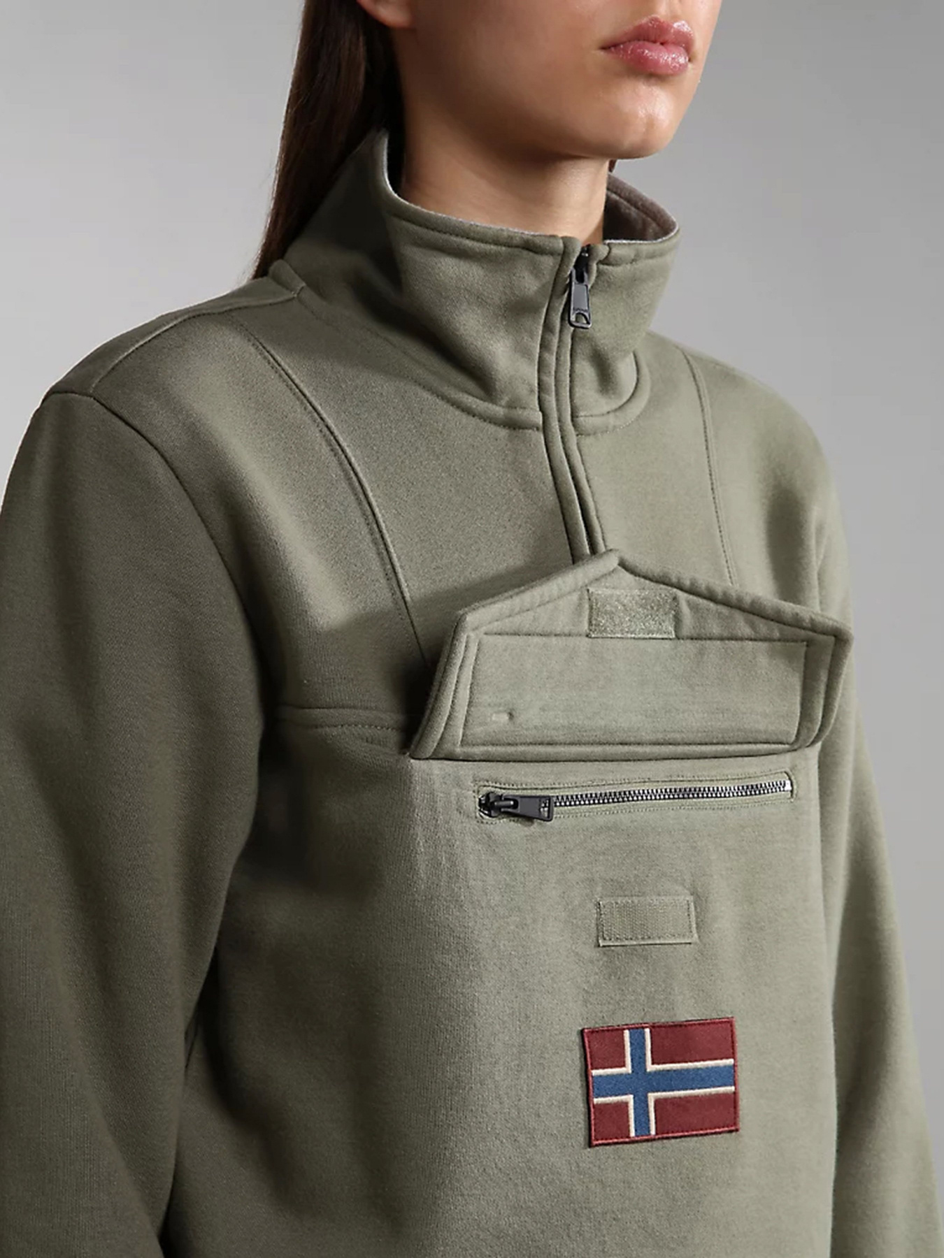 Худи и свитшоты Napapijri Burgee модель NP0A4GJCGAE1 Худи и свитшоты Napapijri Burgee модель NP0A4GJCGAE1 Фото