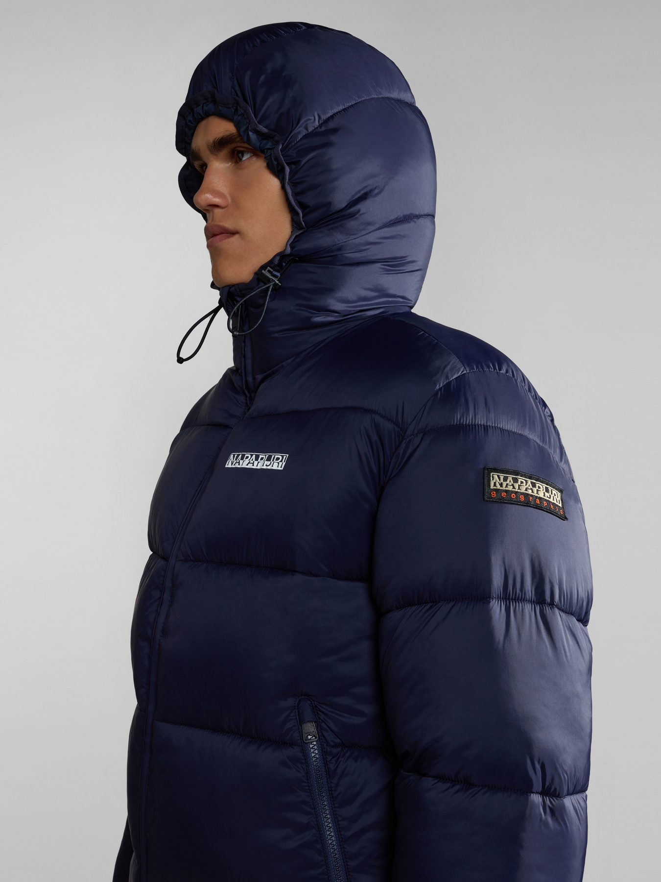 Куртки та дублянки Napapijri Suomi Hood Puffer модель NP0A4GJE1761 Фото