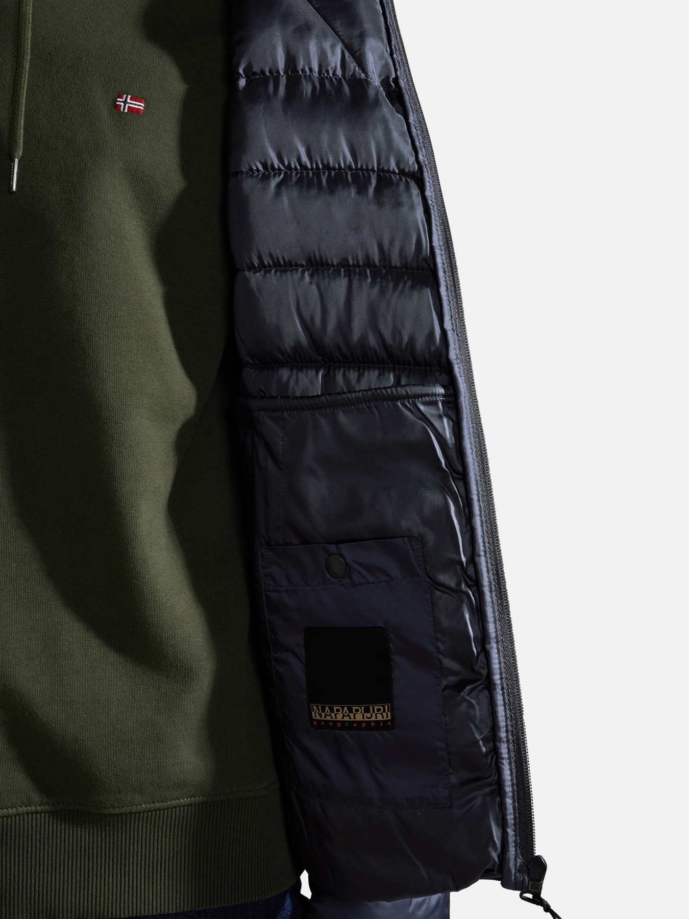 Куртки та дублянки Napapijri Aerons Hood Colour-block Puffer модель NP0A4GJLMB11 Фото