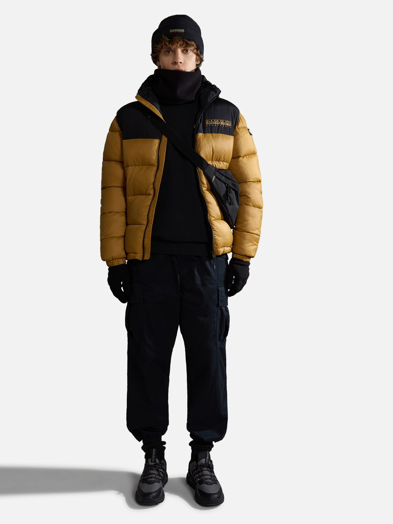 Куртки та дублянки Napapijri Hornelen Puffer Jacket модель NP0A4GLLN971 Куртки та дублянки Napapijri Hornelen Puffer Jacket модель NP0A4GLLN971 Фото