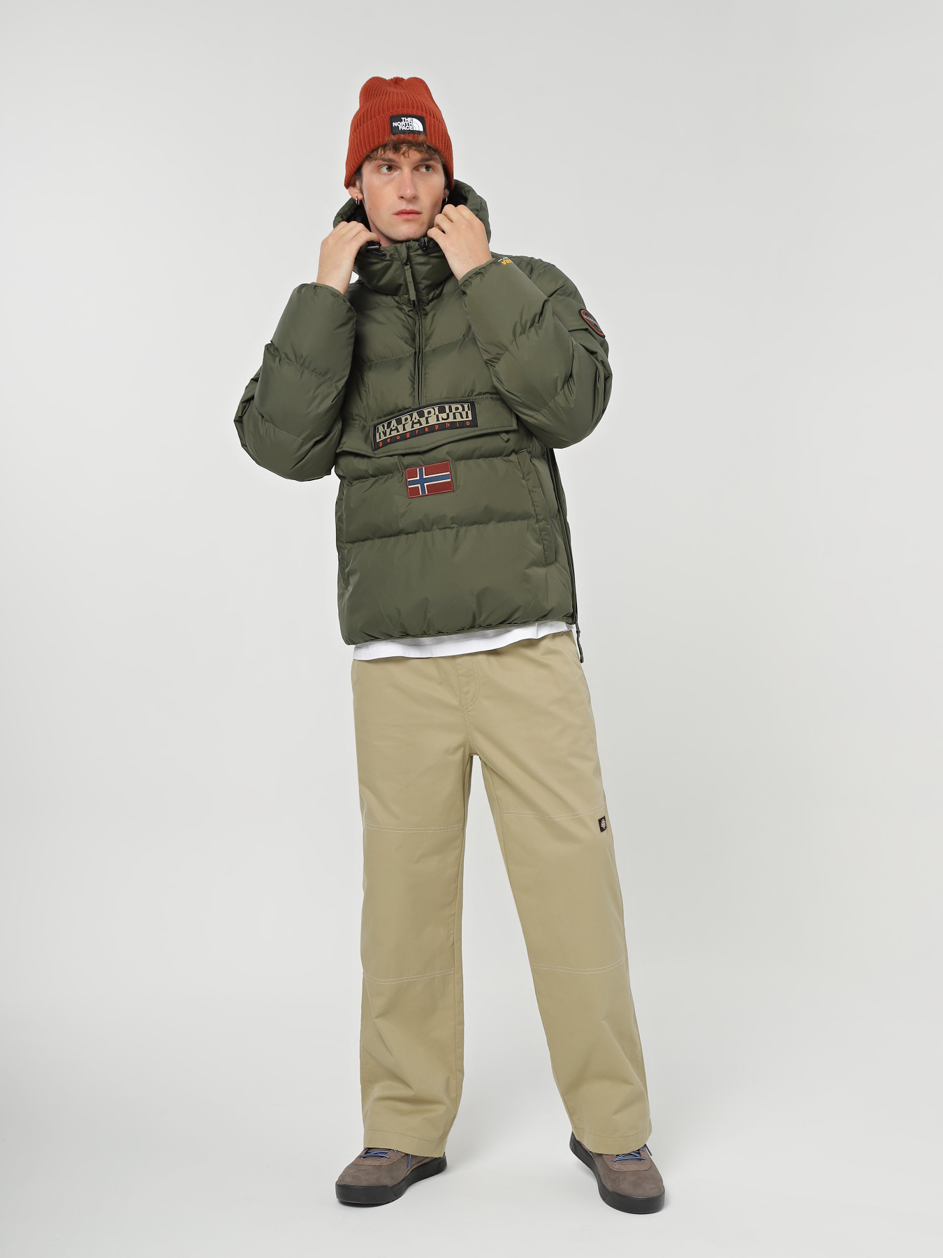 Куртки та дублянки Napapijri Rainforest Puffer Anorak модель NP0A4HMAGE41 Куртки та дублянки Napapijri Rainforest Puffer Anorak модель NP0A4HMAGE41 Фото