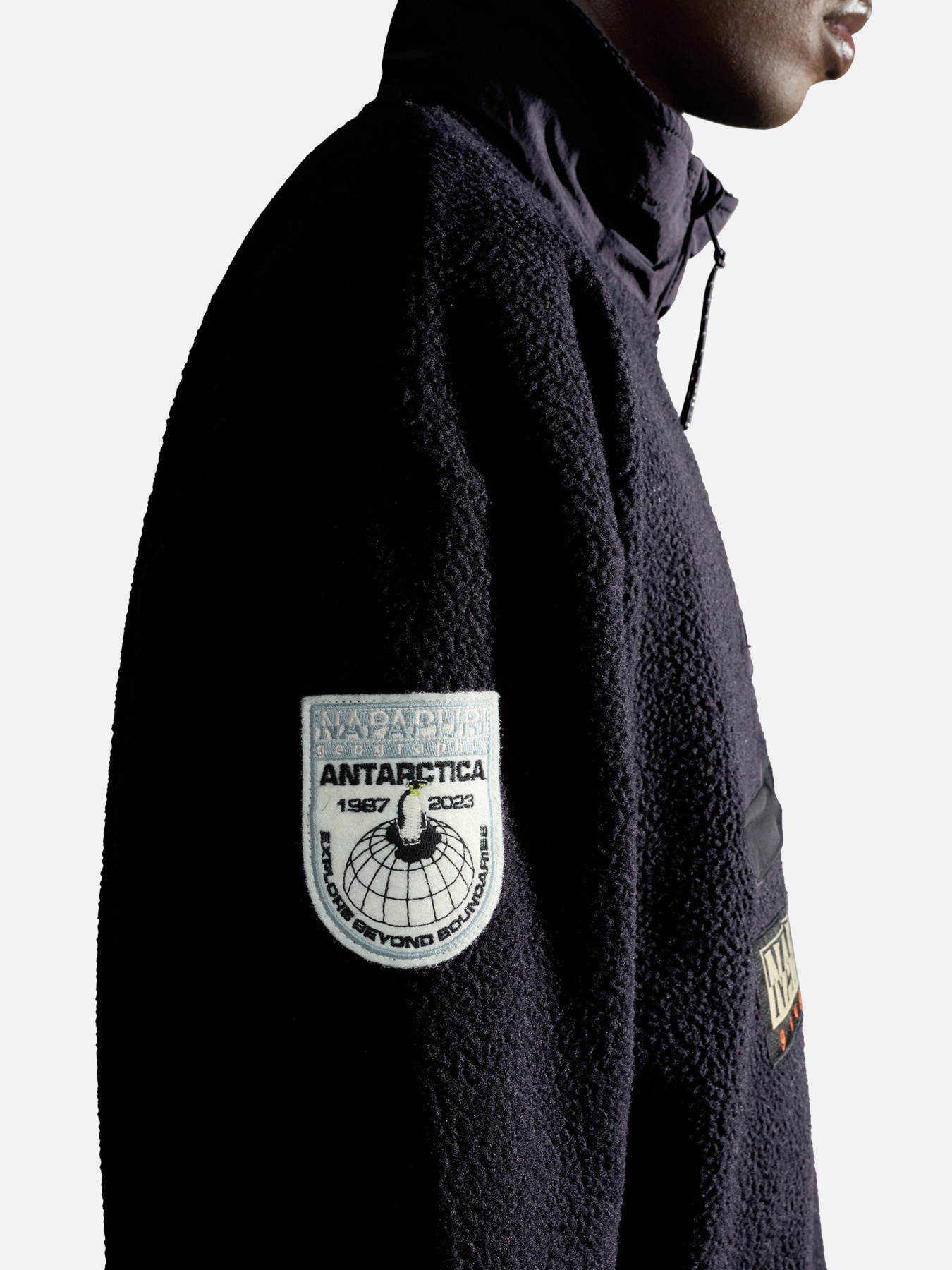 Худі та світшоти Napapijri Mcmurdo Half-Zip Fleece модель NP0A4HDN0411 Худі та світшоти Napapijri Mcmurdo Half-Zip Fleece модель NP0A4HDN0411 Фото