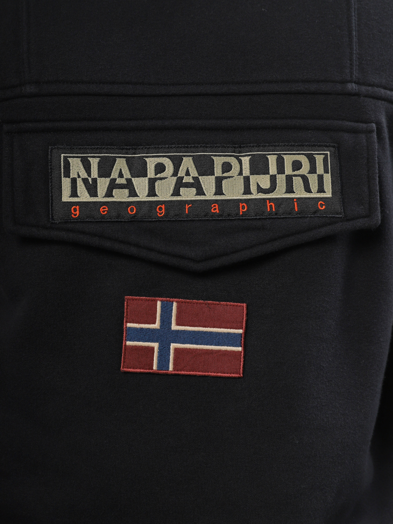 Худі та світшоти Napapijri Burgee модель NP0A4GJD0411 Худі та світшоти Napapijri Burgee модель NP0A4GJD0411 Фото