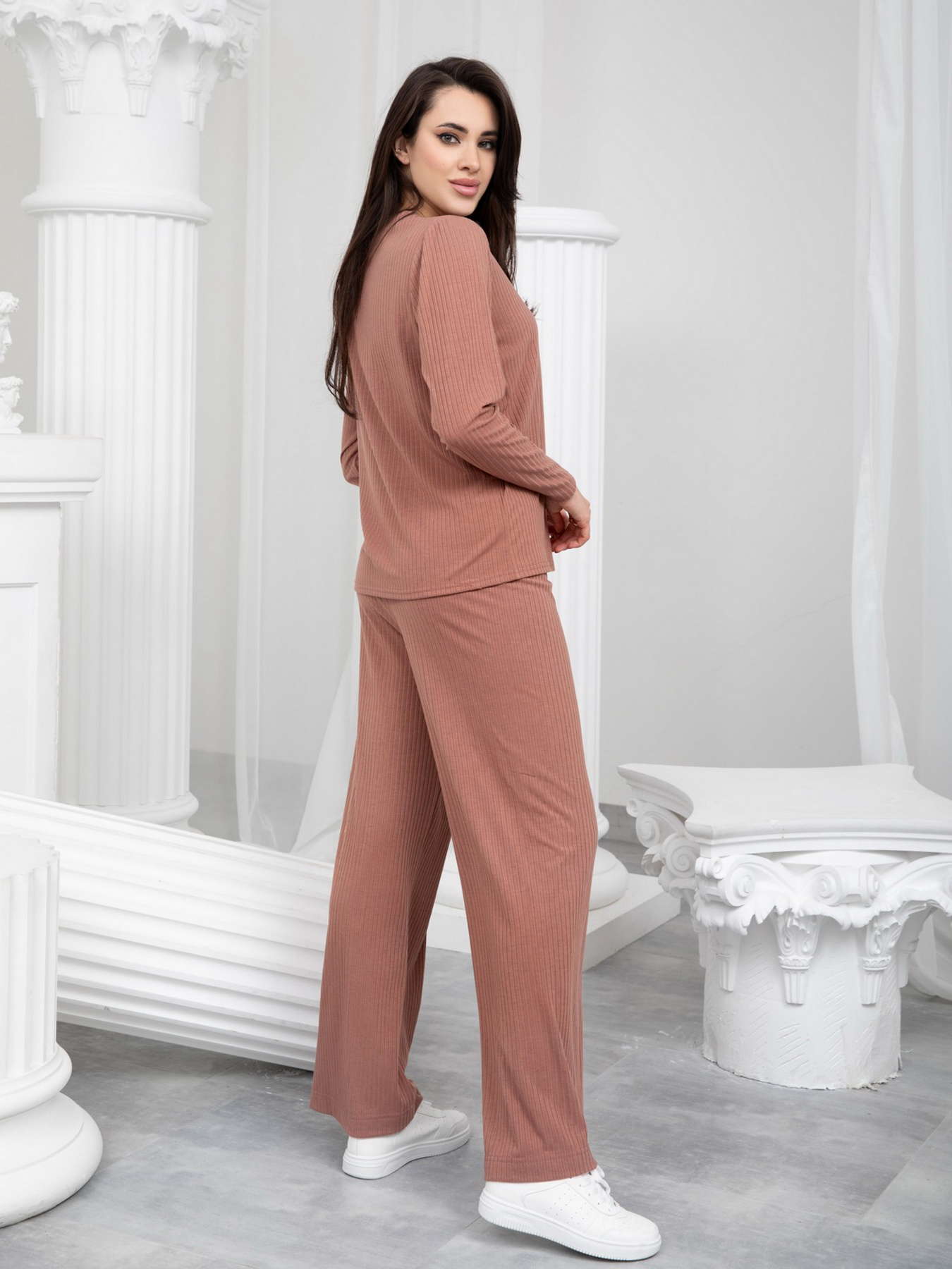 Костюмы ISSA Plus модель 13241_brown Костюмы ISSA Plus модель 13241_brown Фото