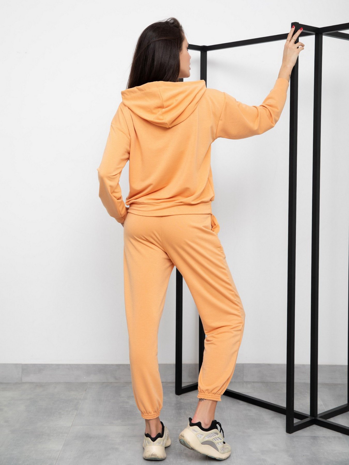 Костюмы ISSA Plus модель 13228_mustard Фото