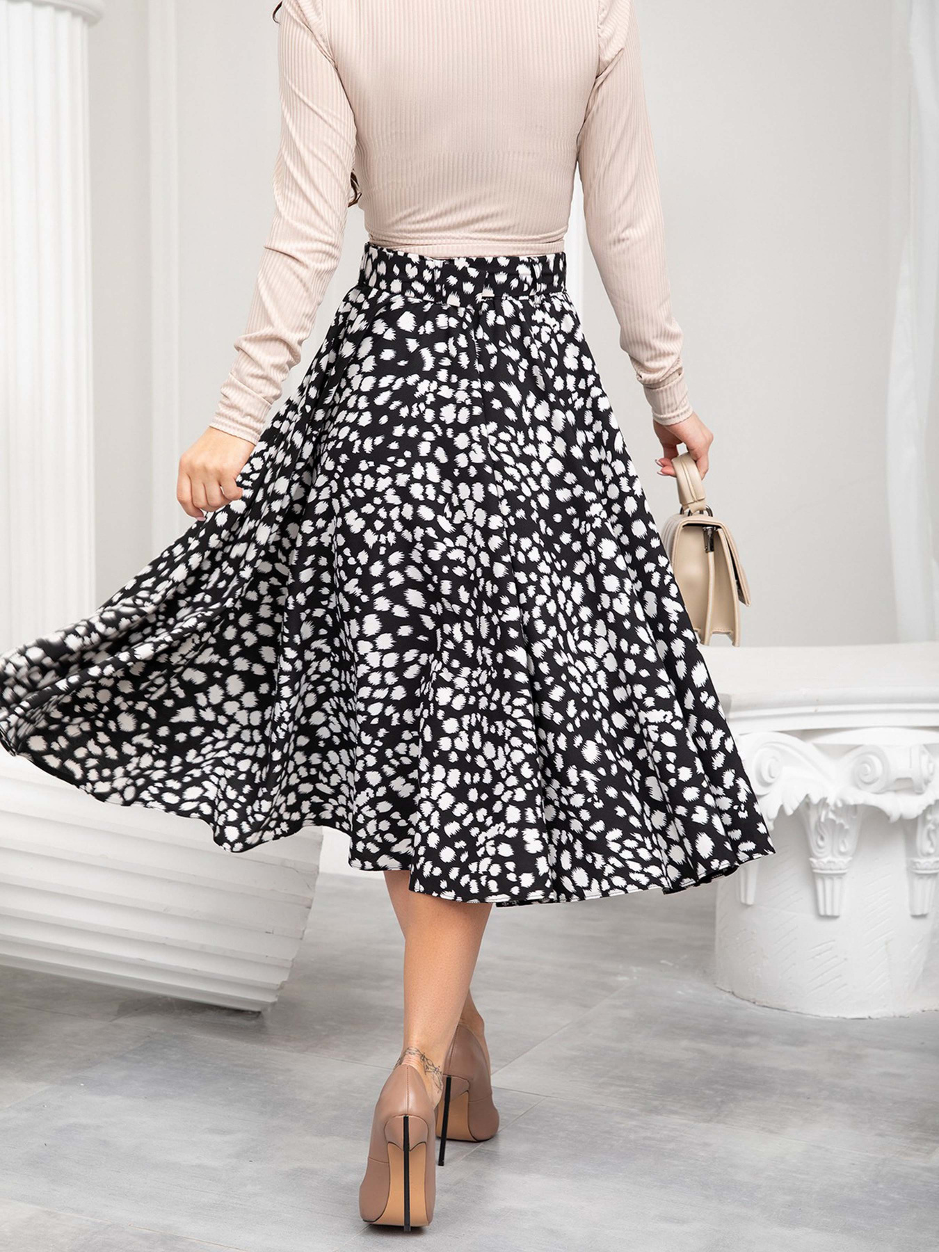 Юбки ISSA Plus модель 13215_blackwhite Фото
