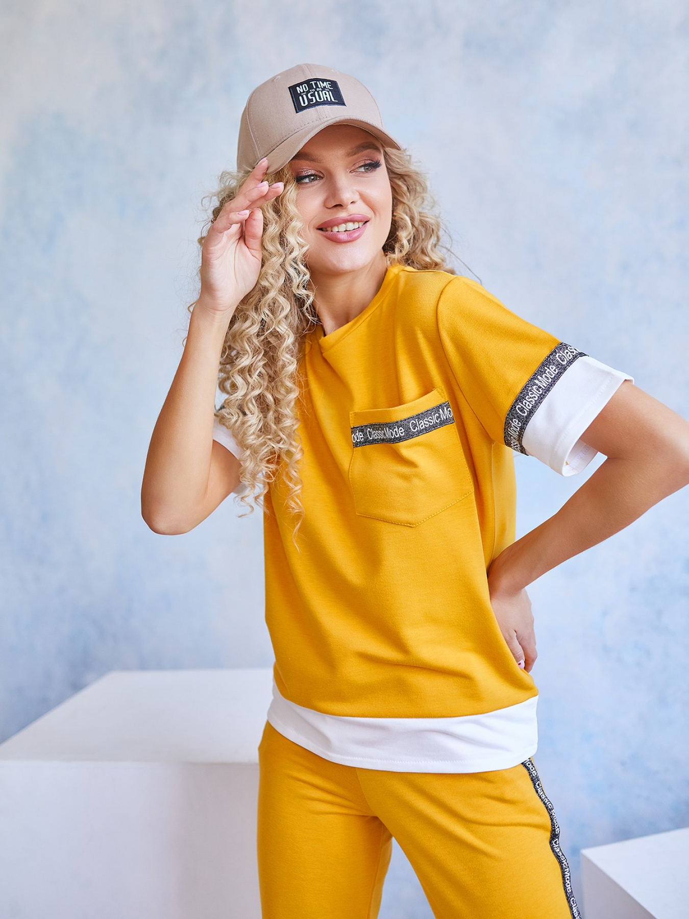 Костюмы ISSA Plus модель 11960_mustard Фото