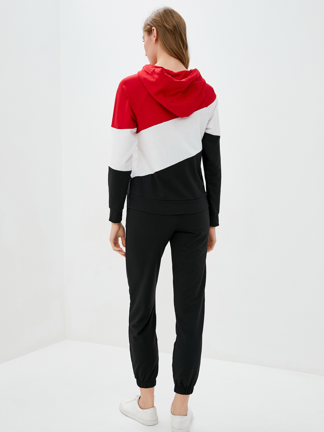 Костюмы ISSA Plus модель SA-33_blackred Костюмы ISSA Plus модель SA-33_blackred Фото