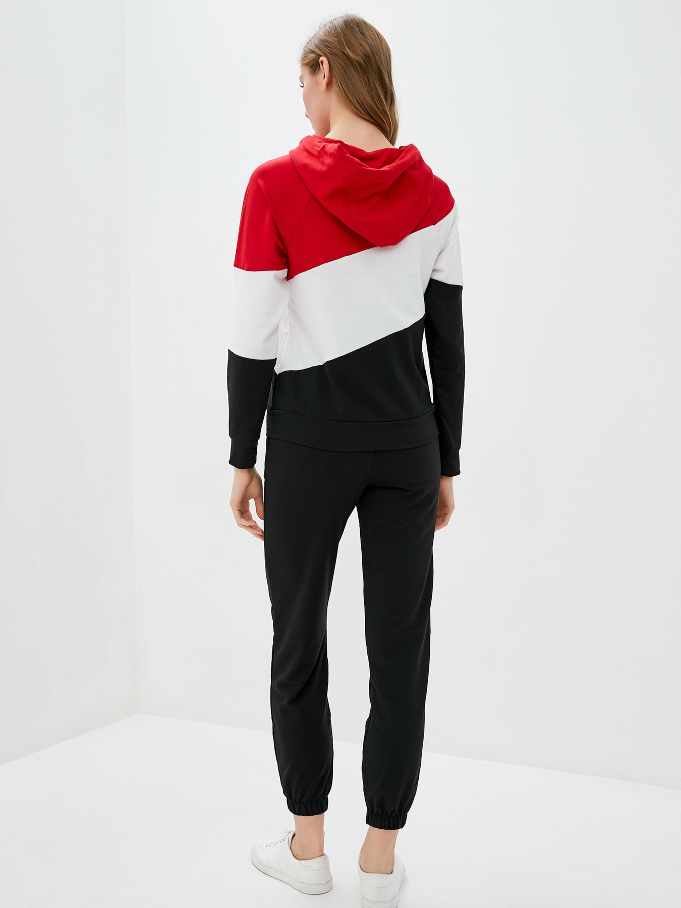 Костюмы ISSA Plus модель SA-33_blackred Костюмы ISSA Plus модель SA-33_blackred Фото