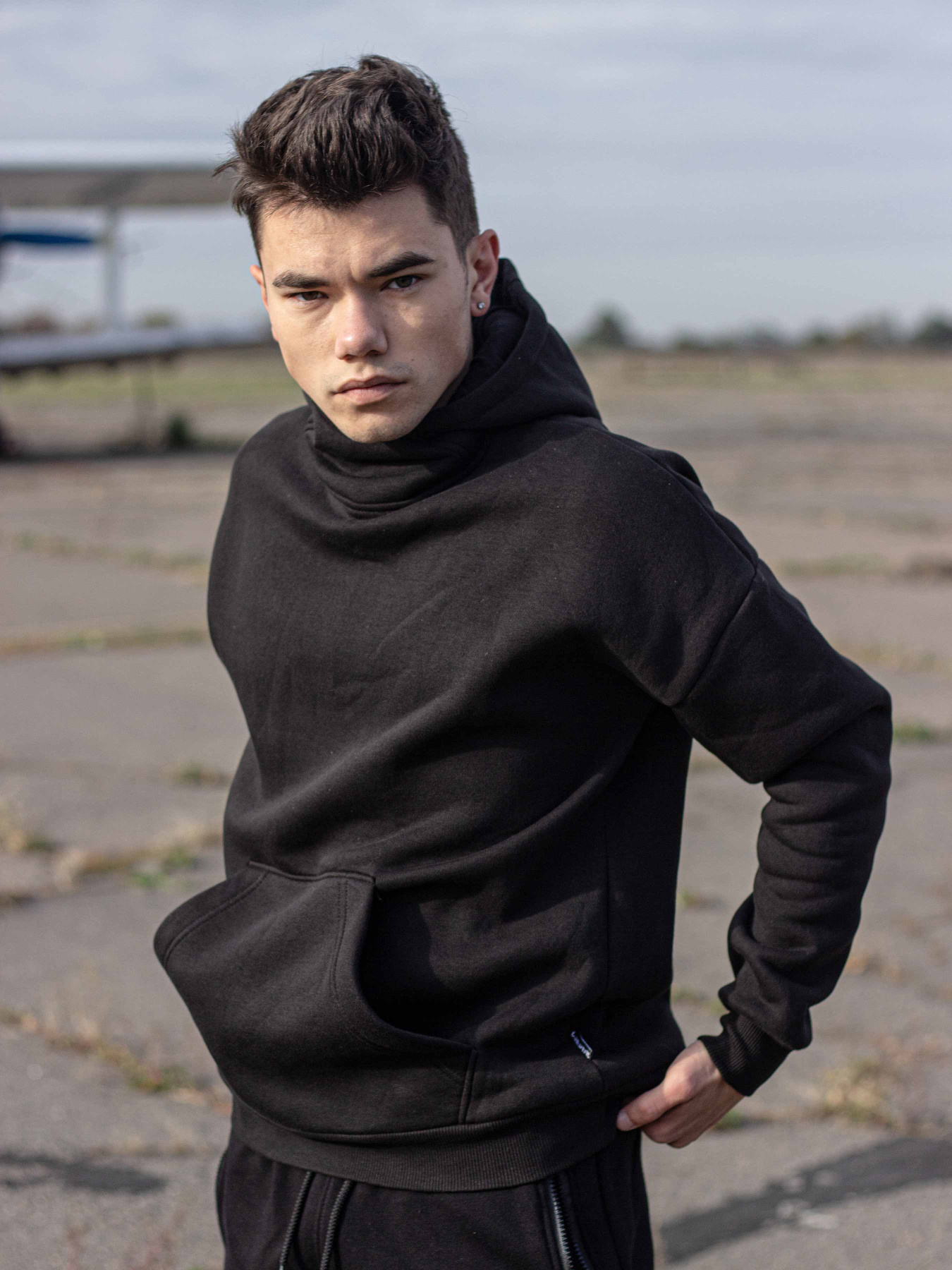 Худи и свитшоты Custom Wear модель cw-hood-6148 Фото