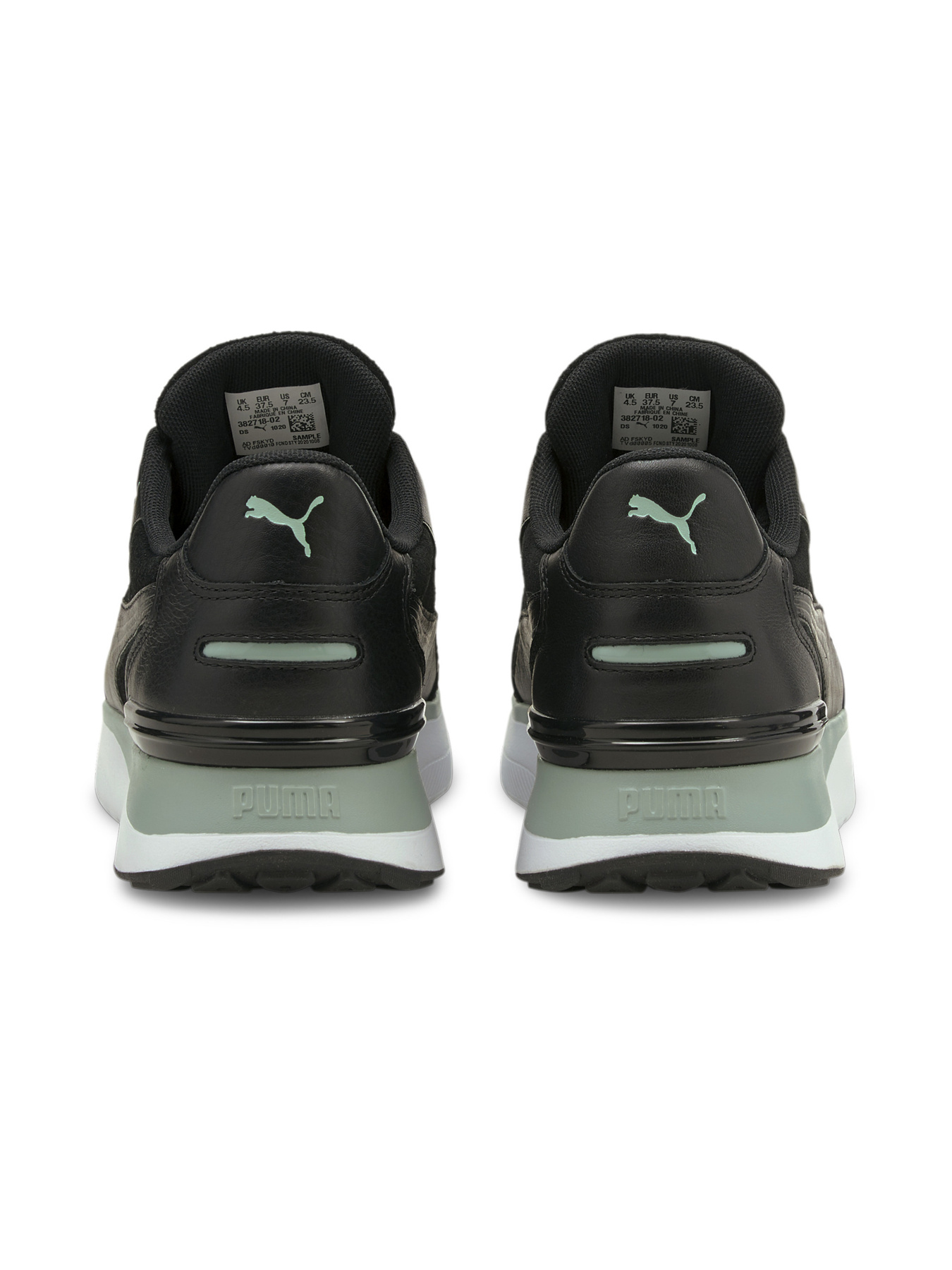 Кросівки PUMA R78 Voyage Premium модель 382718 Кросівки PUMA R78 Voyage Premium модель 382718 Фото