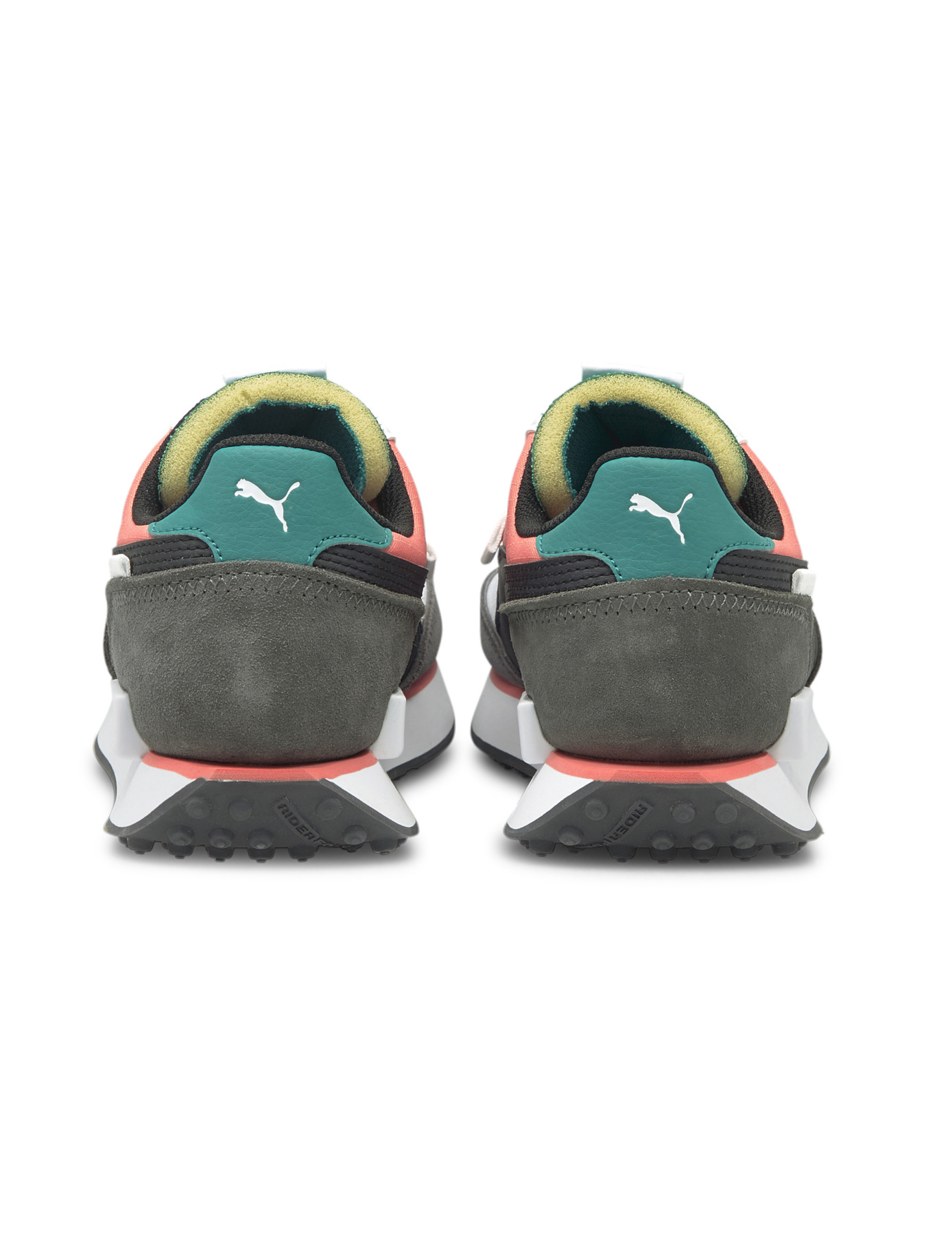 Кросівки PUMA Future Rider Play On модель 371149 Кросівки PUMA Future Rider Play On модель 371149 Фото