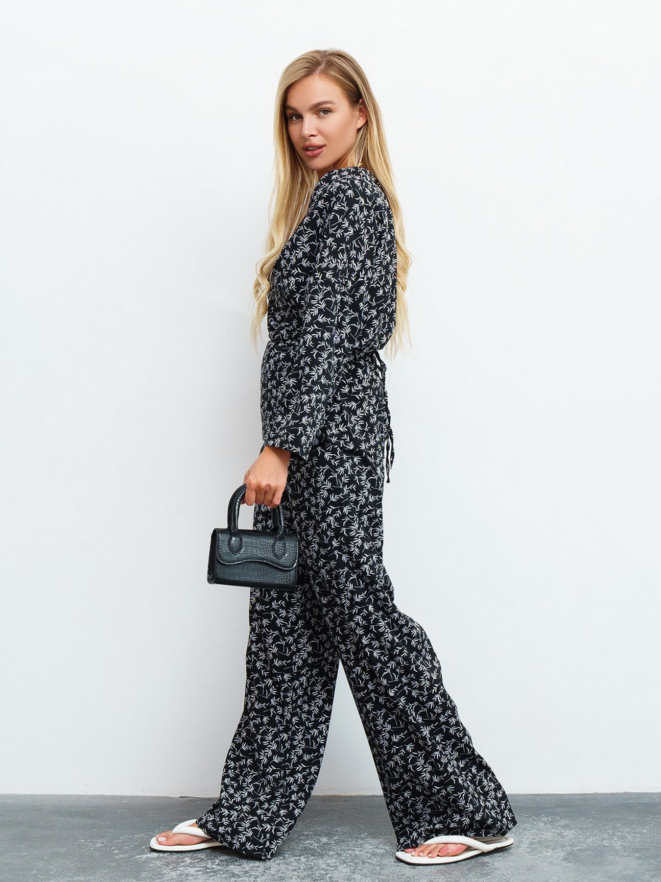 Костюмы ISSA Plus модель 13453_black Фото