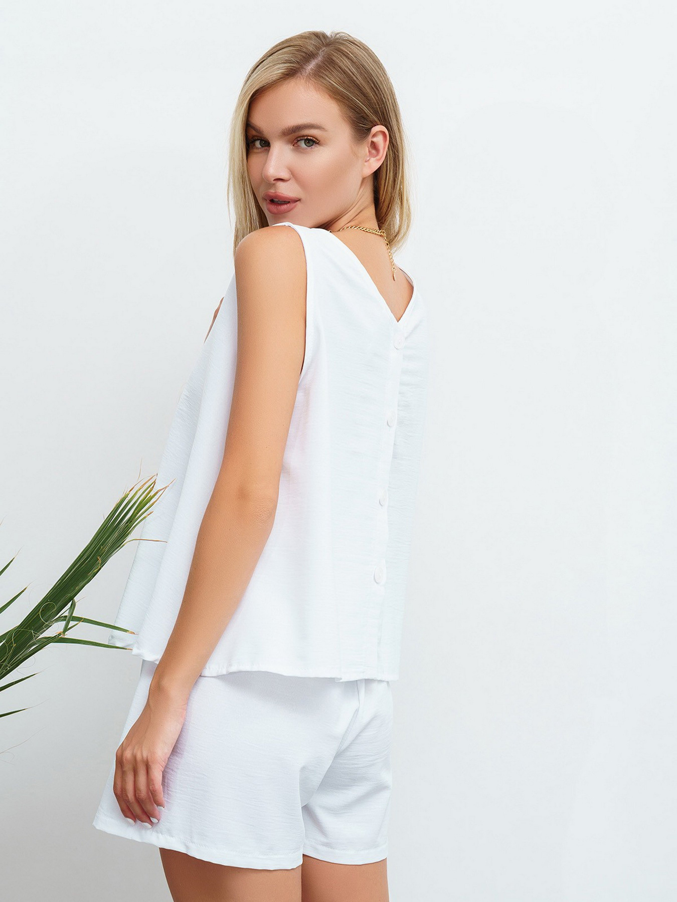 Костюмы ISSA Plus модель 13460_white Костюмы ISSA Plus модель 13460_white Фото