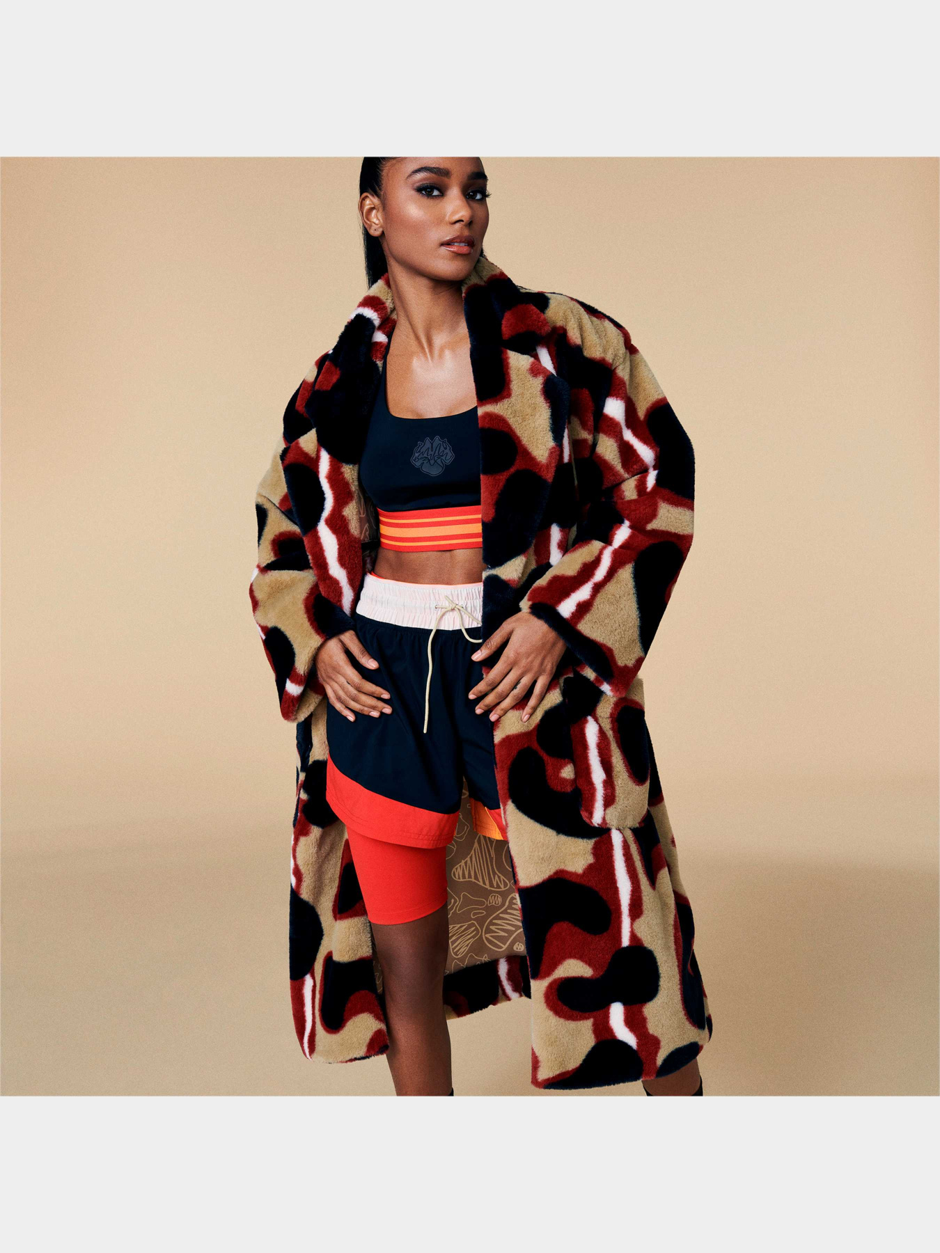 Куртки и дубленки PUMA Madison Fur Coat модель 532492 Фото