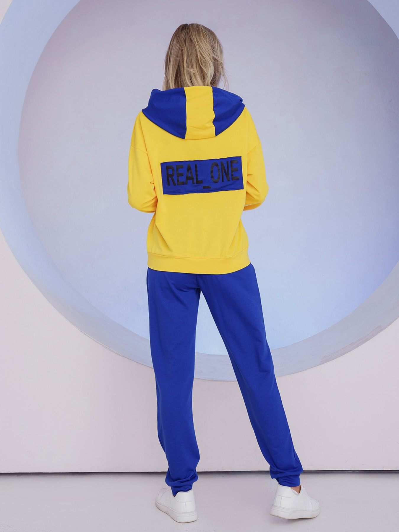 Костюмы ISSA Plus модель 13490_yellowblue Фото