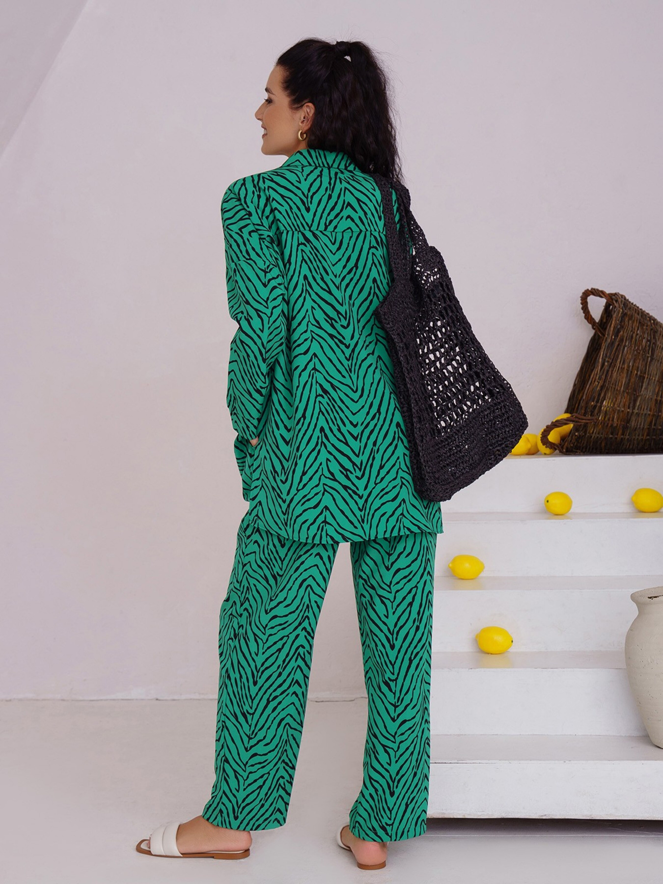 Костюмы ISSA Plus модель 13515_green Костюмы ISSA Plus модель 13515_green Фото